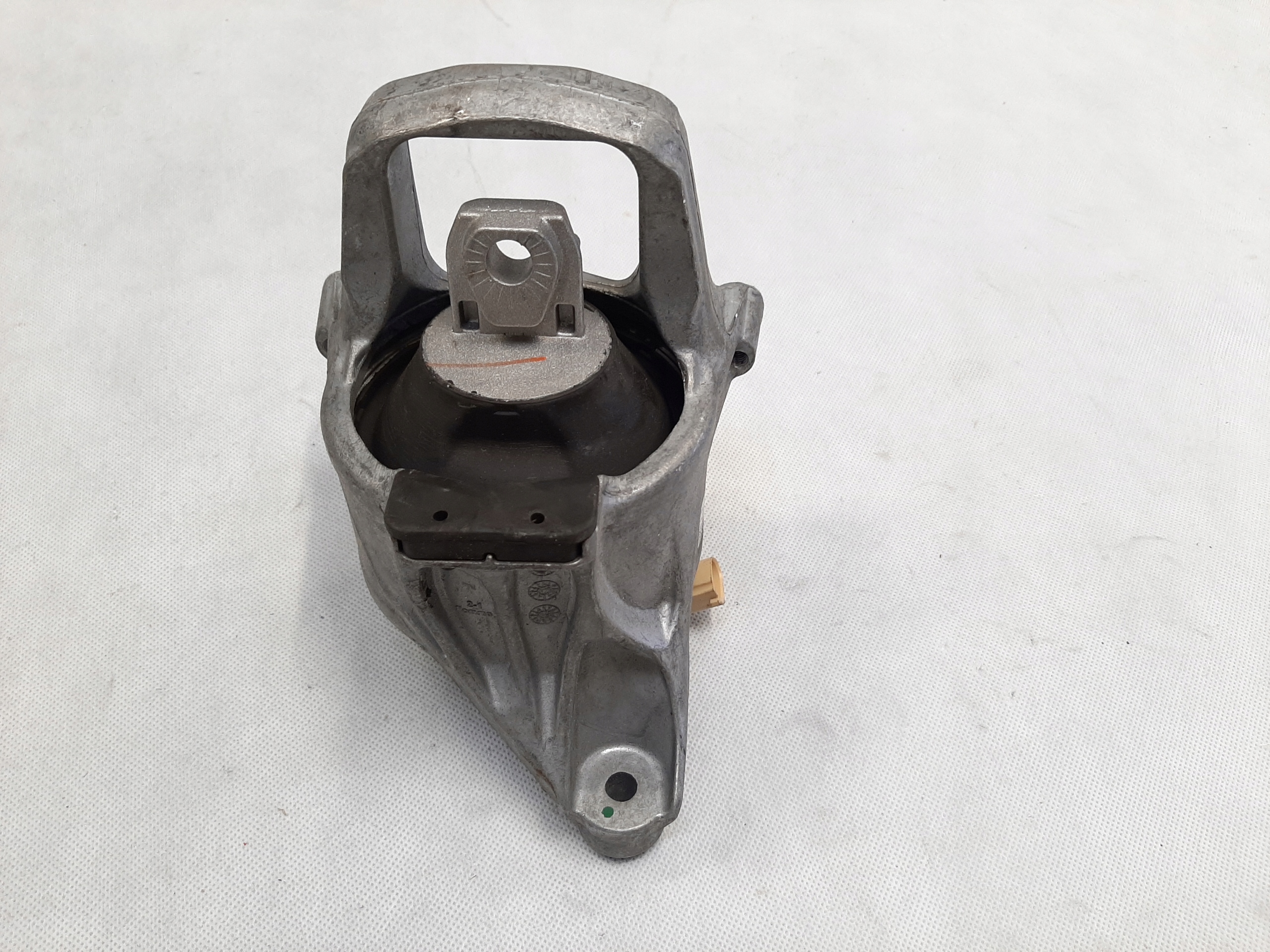 Audi A4 A5 Łapa Mocowanie Silnika Poduszka Silentblock 8W0199371BF