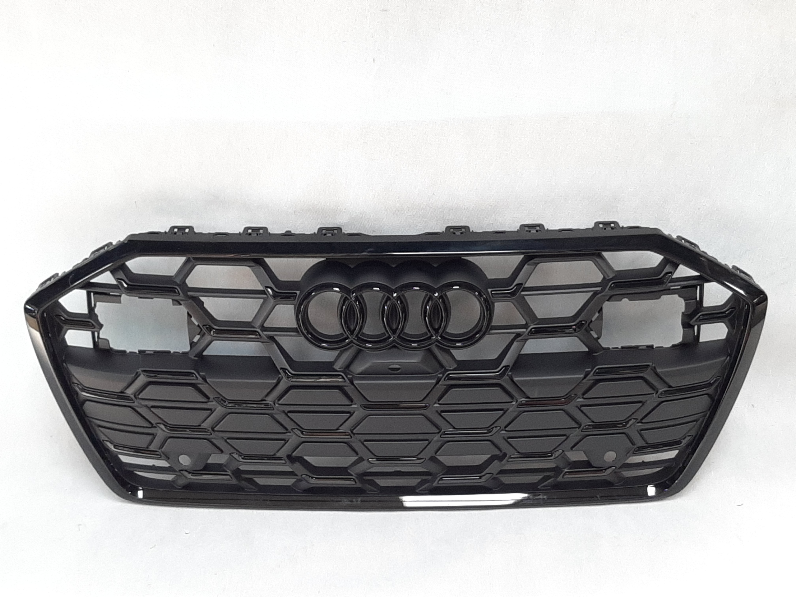 Audi A6 C8 Lift (2022->) Atrapa Grill Kratka Pod Kamerę PDC 4K0853651T