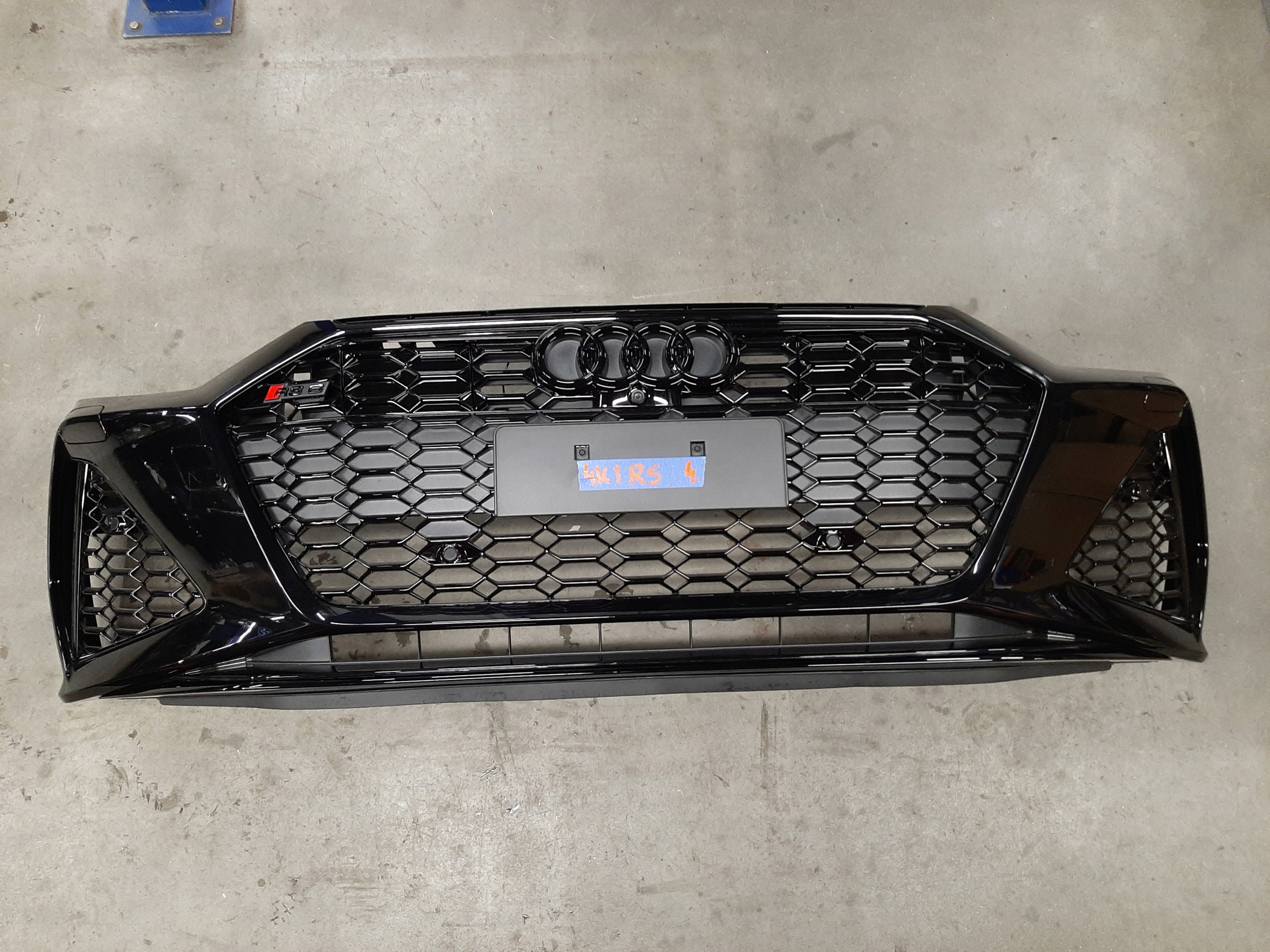 AUDI RS6 RS7 C8 ZDERZAK PRZEDNI KOMPLETNY 4K8807683B 6XPDC XENON