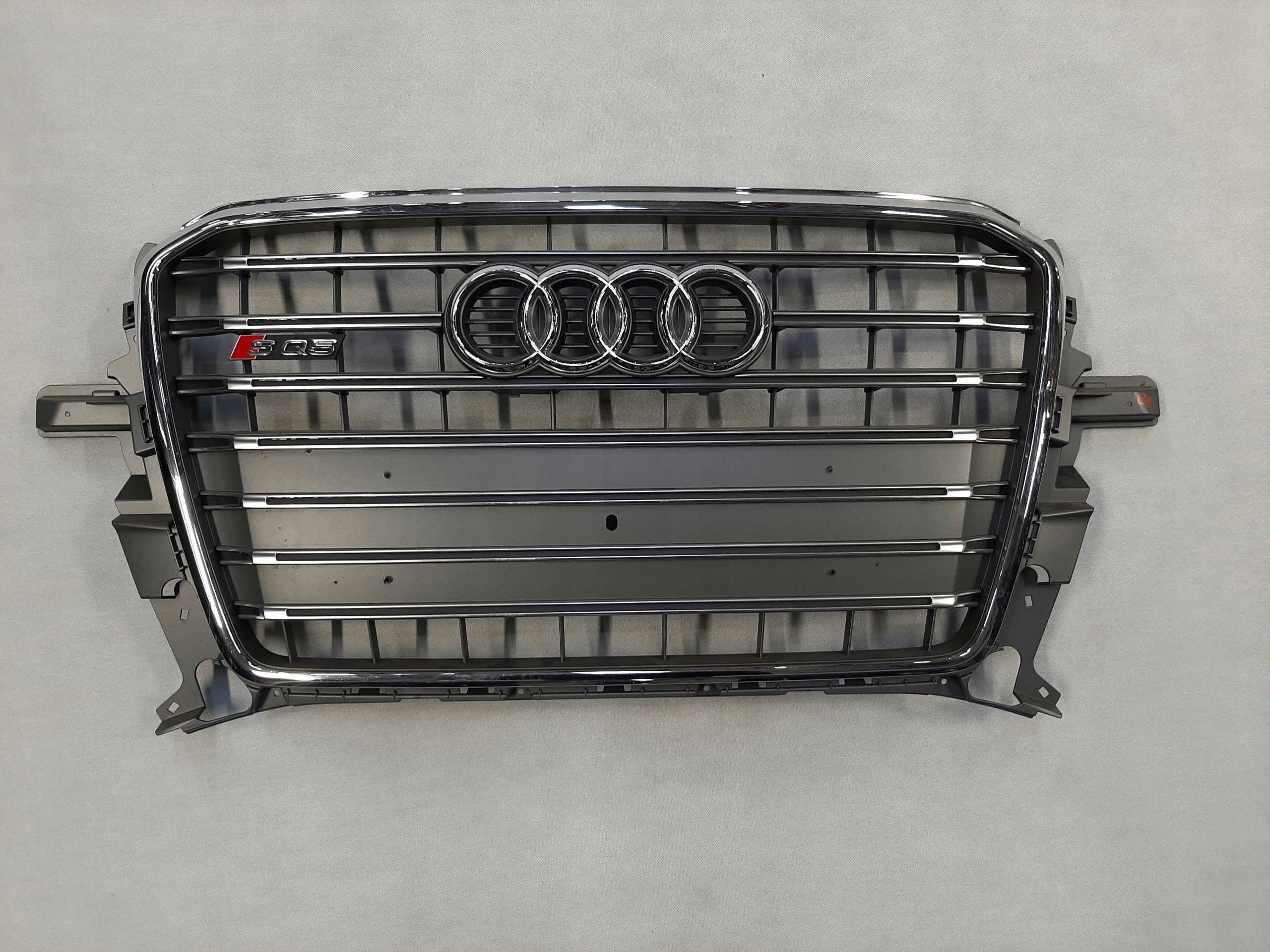 Audi Q5 SQ5 8R Lift Atrapa zderzaka Grill 8R0853651AD