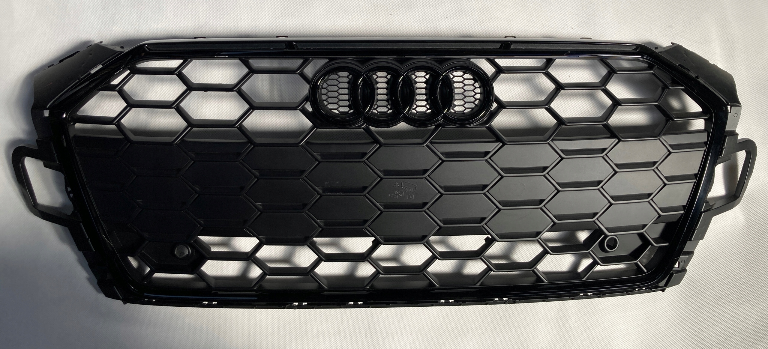 Audi A5 F5 LIFT Atrapa Grill 8W6853651BL BJ NOWA MAT