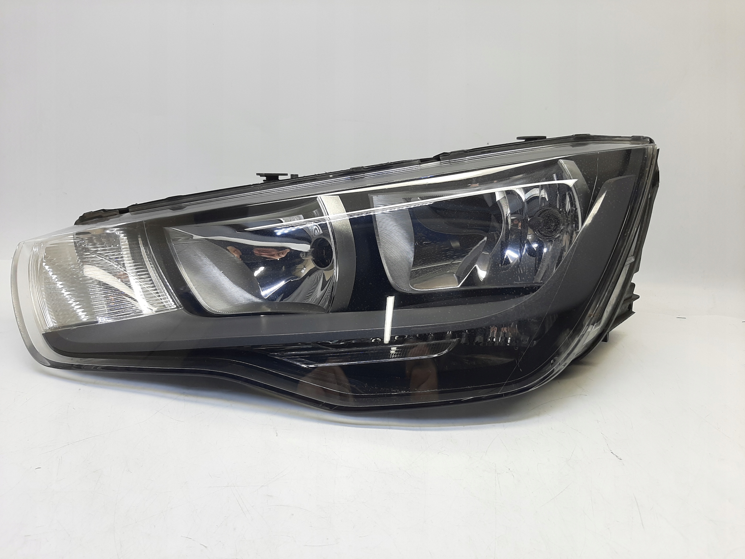 Audi A1 (2008-2012r.) Reflektor Lampa Przód Lewa 8X0941003