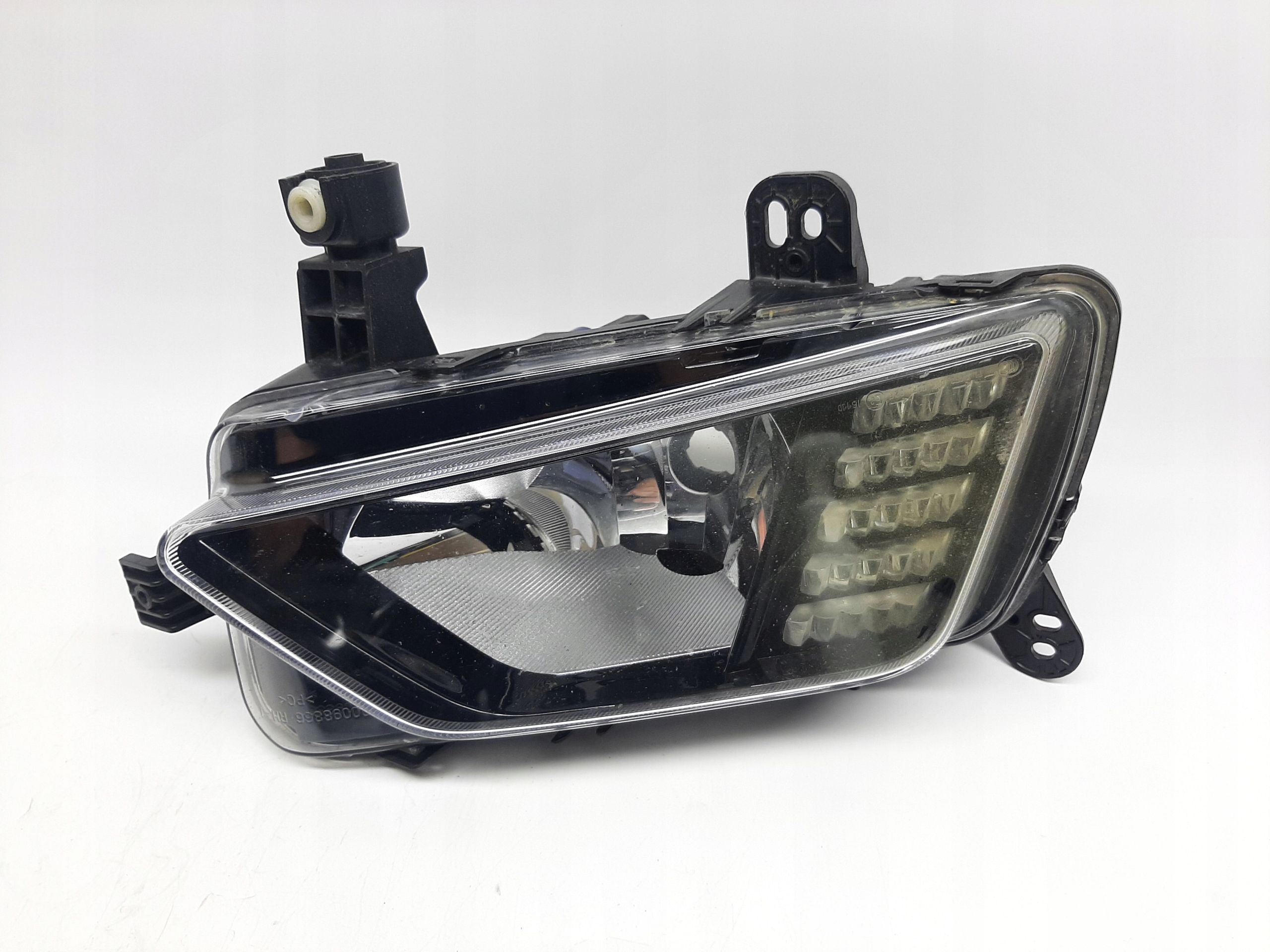 VOLKSWAGEN POLO VI HALOGEN LAMPA DZIENNA DRL PRAWA 2G0941662 2018-