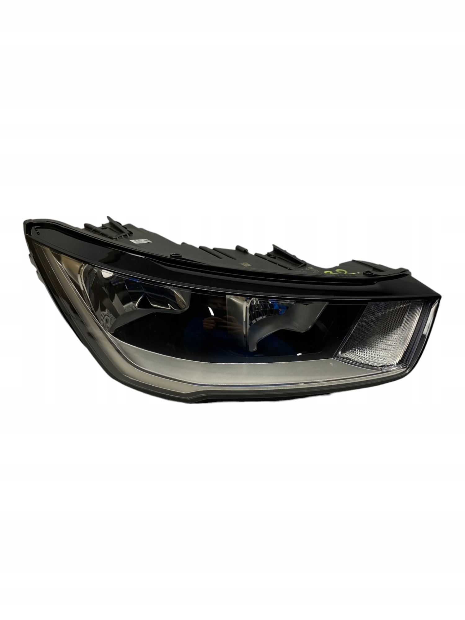 AUDI A1 S1 12-18r REFLEKTOR LAMPA PRZEDNIA PRAWA ŻARÓWKA 8XA941004A ANGLIK