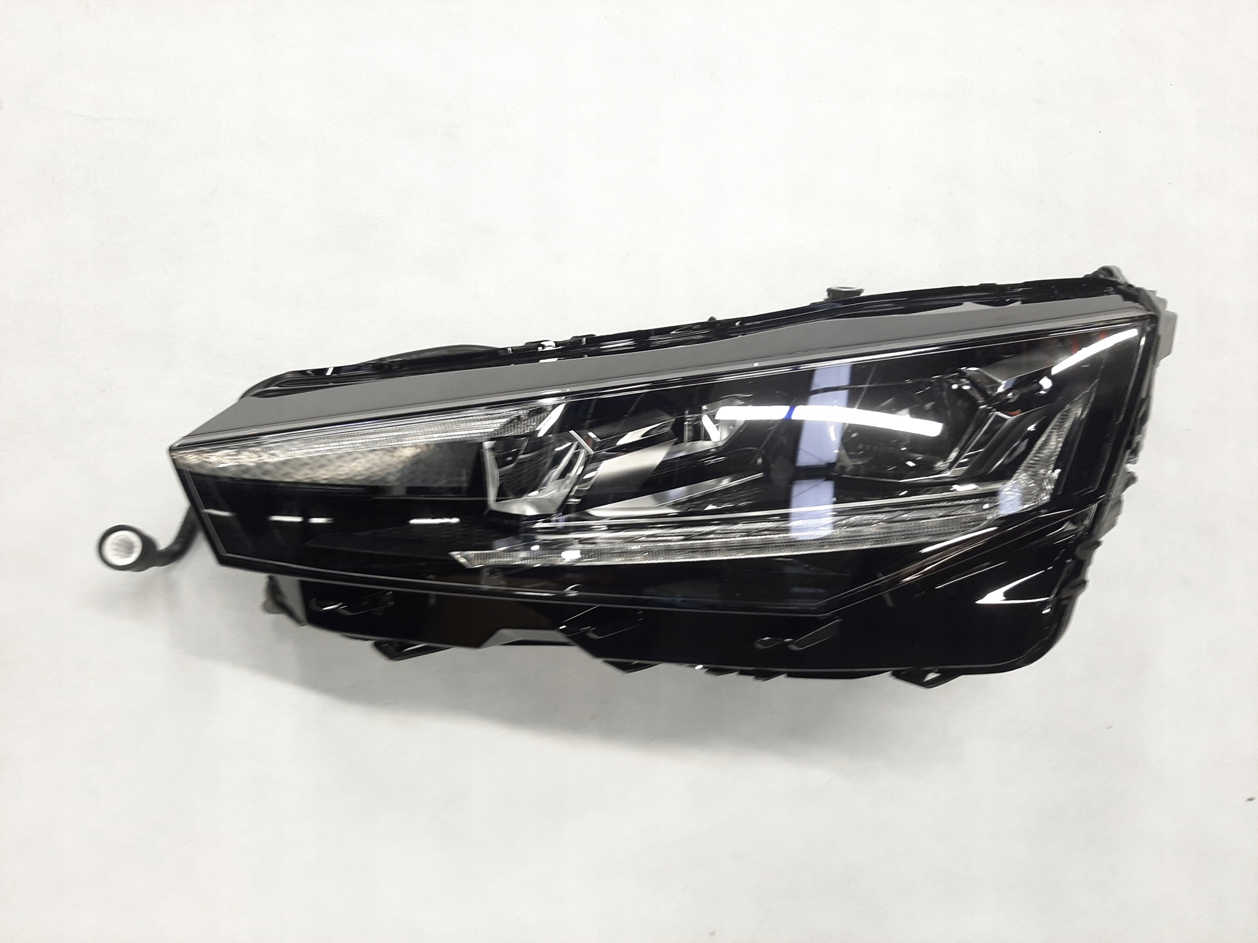 Skoda Scala Lift (2024-) Reflektor Lampa LED Lewa 655941015A NOWA