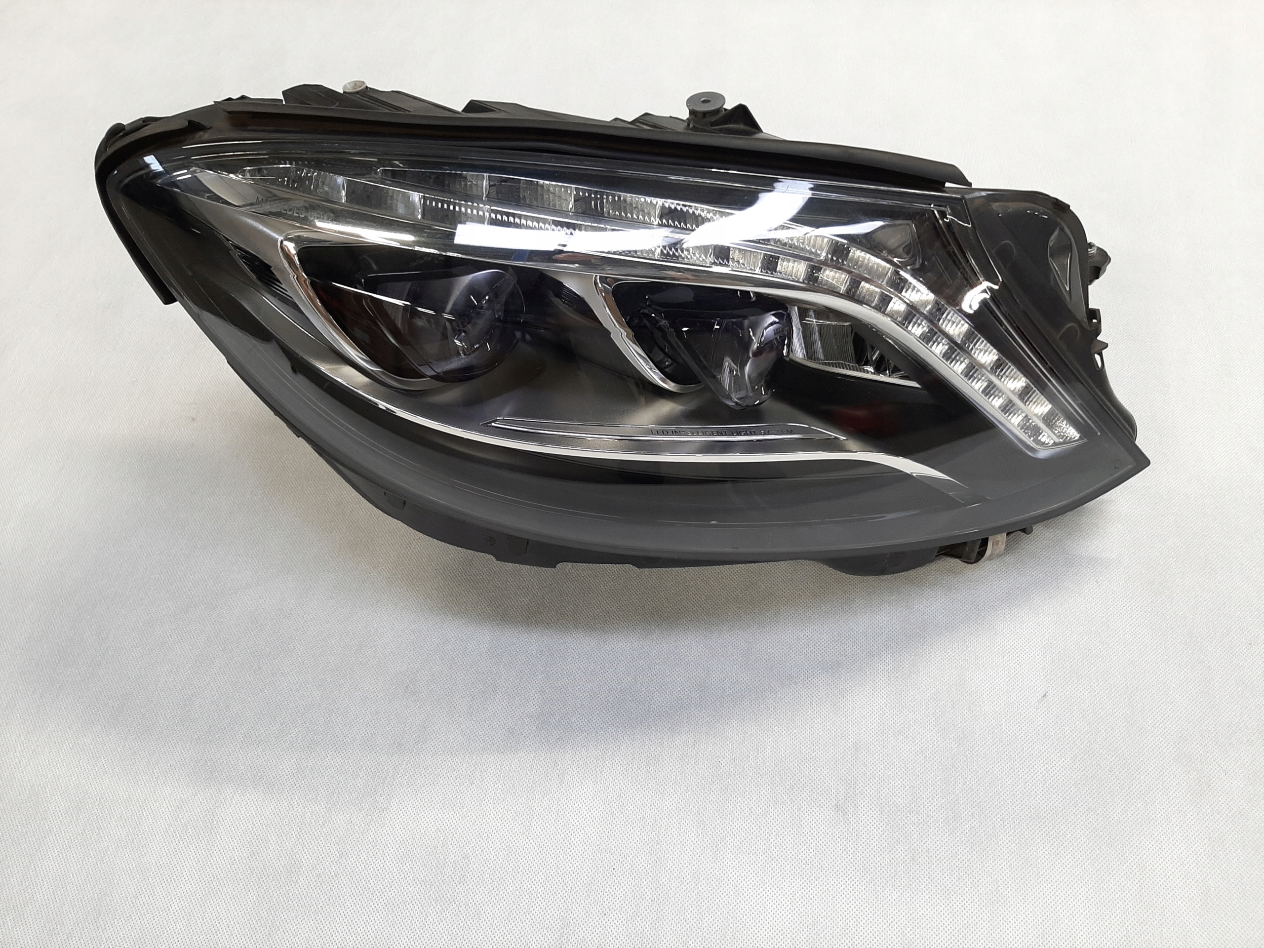 Mercedes W222 S-class Reflektor Lampa LED Prawa A2229060802