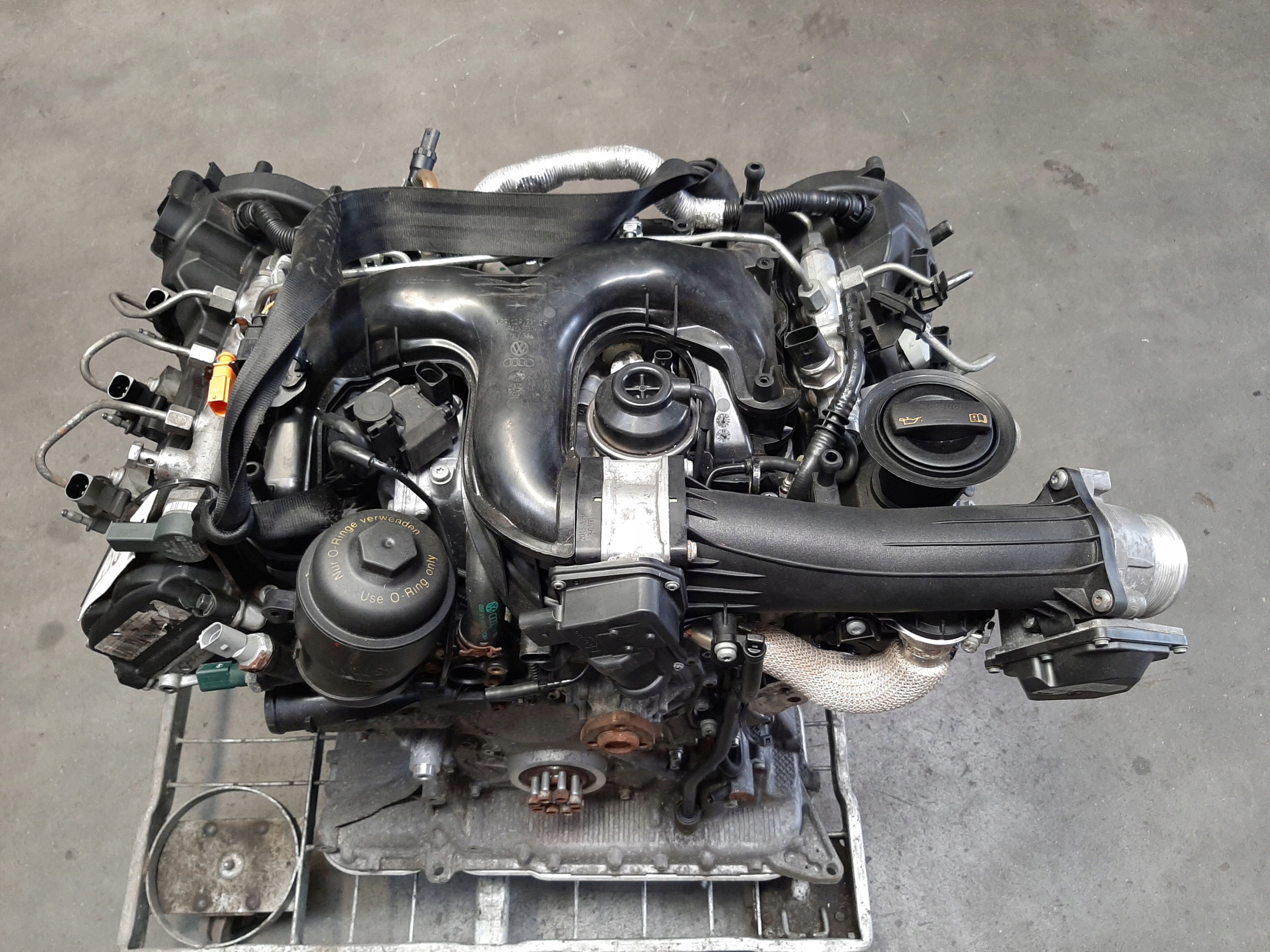 AUDI A6 A7 A8 3.0TDI V6 SILNIK DIESEL CDU