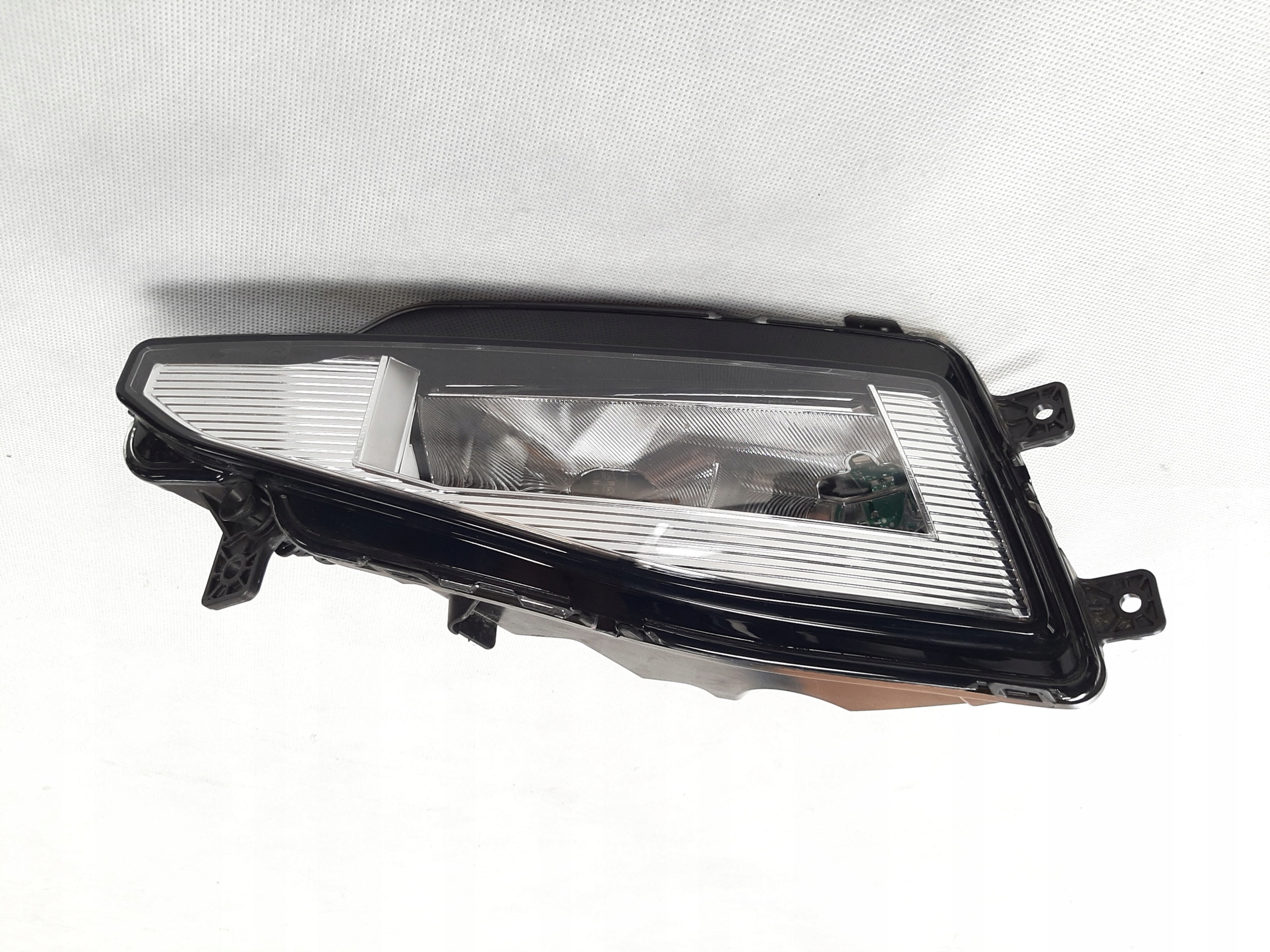 Volkswagen Passat B8 Halogen Lampa Lewy Przód LED 3G0941699