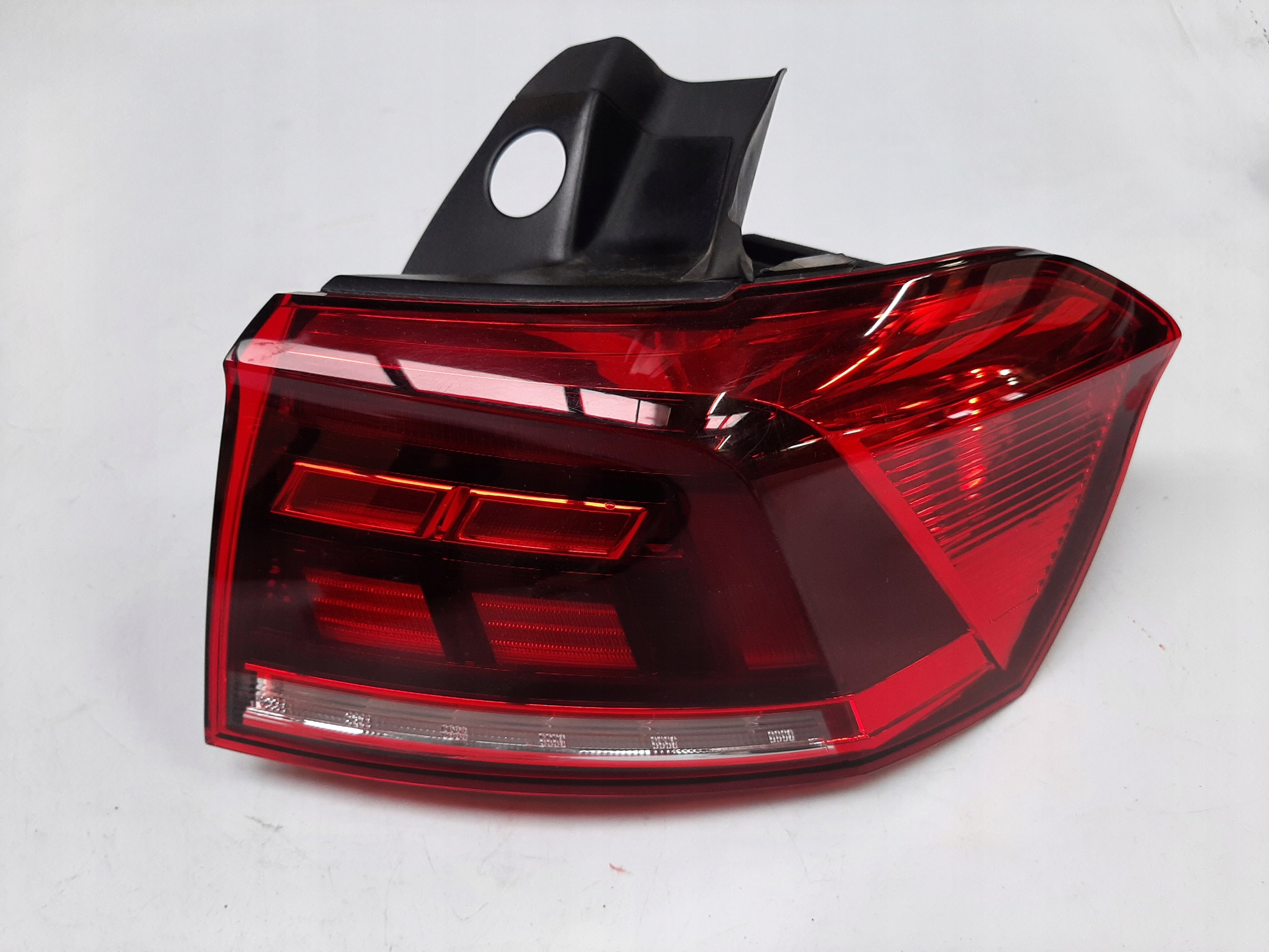 VW PASSAT B8 VARIANT LIFT 19- LAMPA LED ANIMACJA LEWY TYŁ 3G9945096G