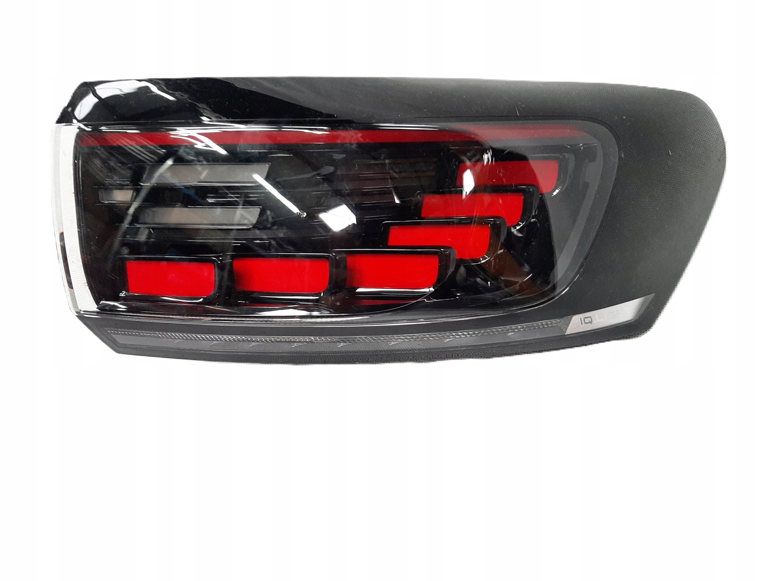 VOLKSWAGEN ID.4 2020- LAMPA LED IQ LIGHT PRAWY TYŁ 11A945208A