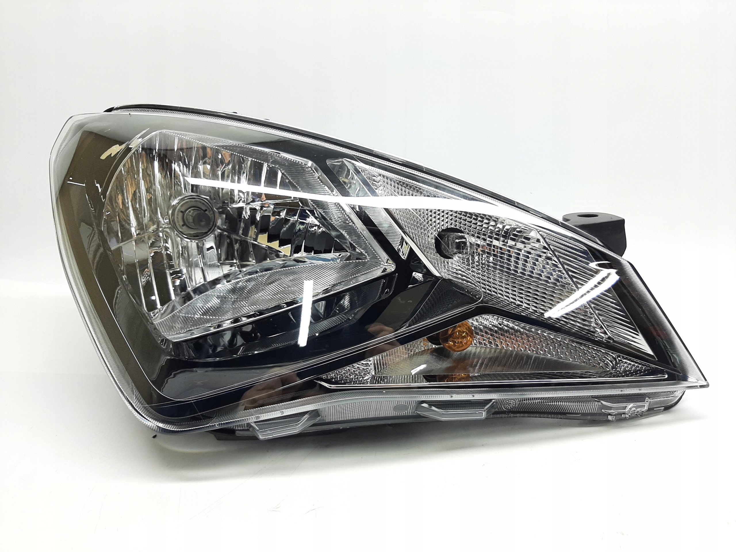 Seat Mii Lampa Reflektor PRAWA 1SL941016F