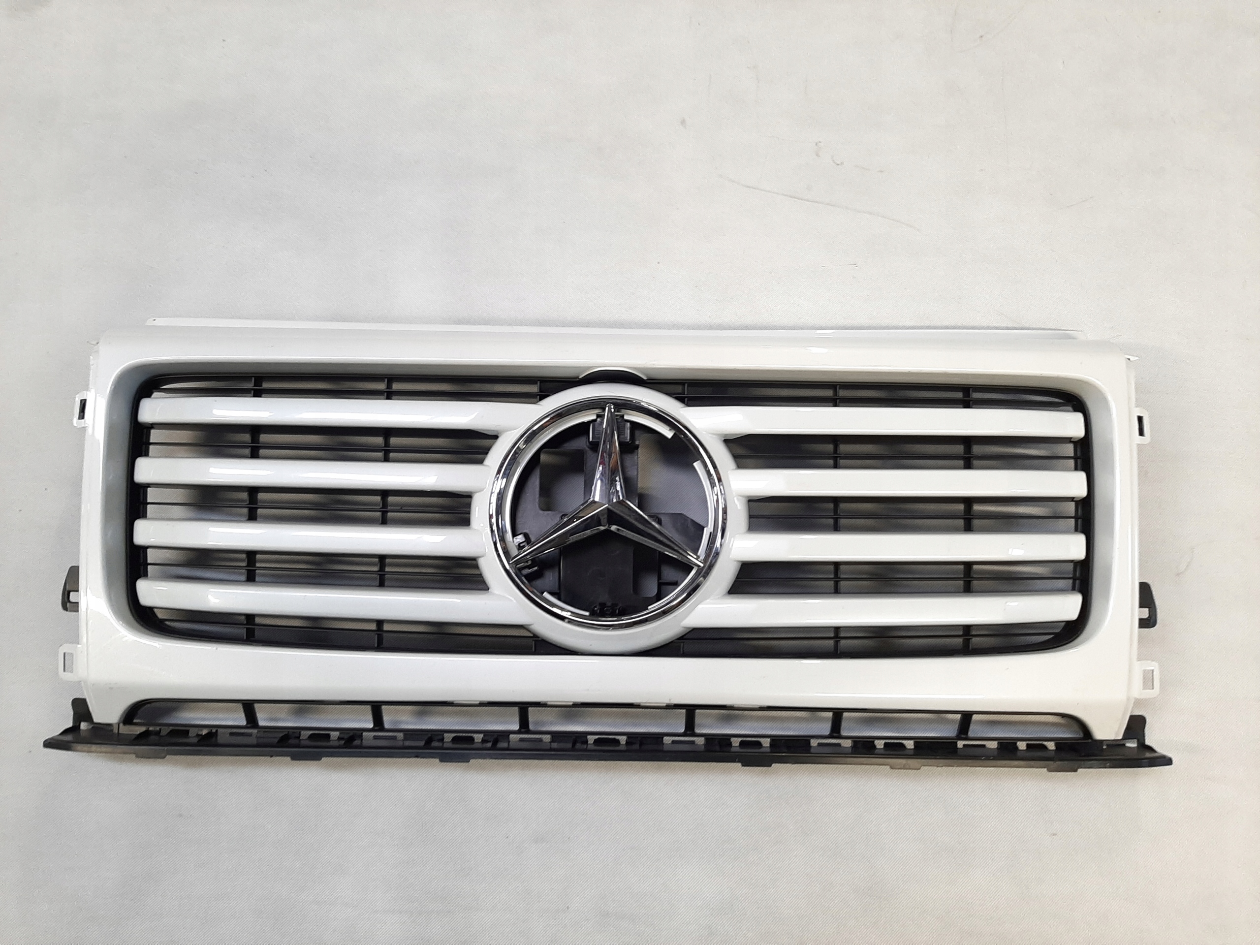 Mercedes G-CLASS Grill Atrapa przód A4658880100