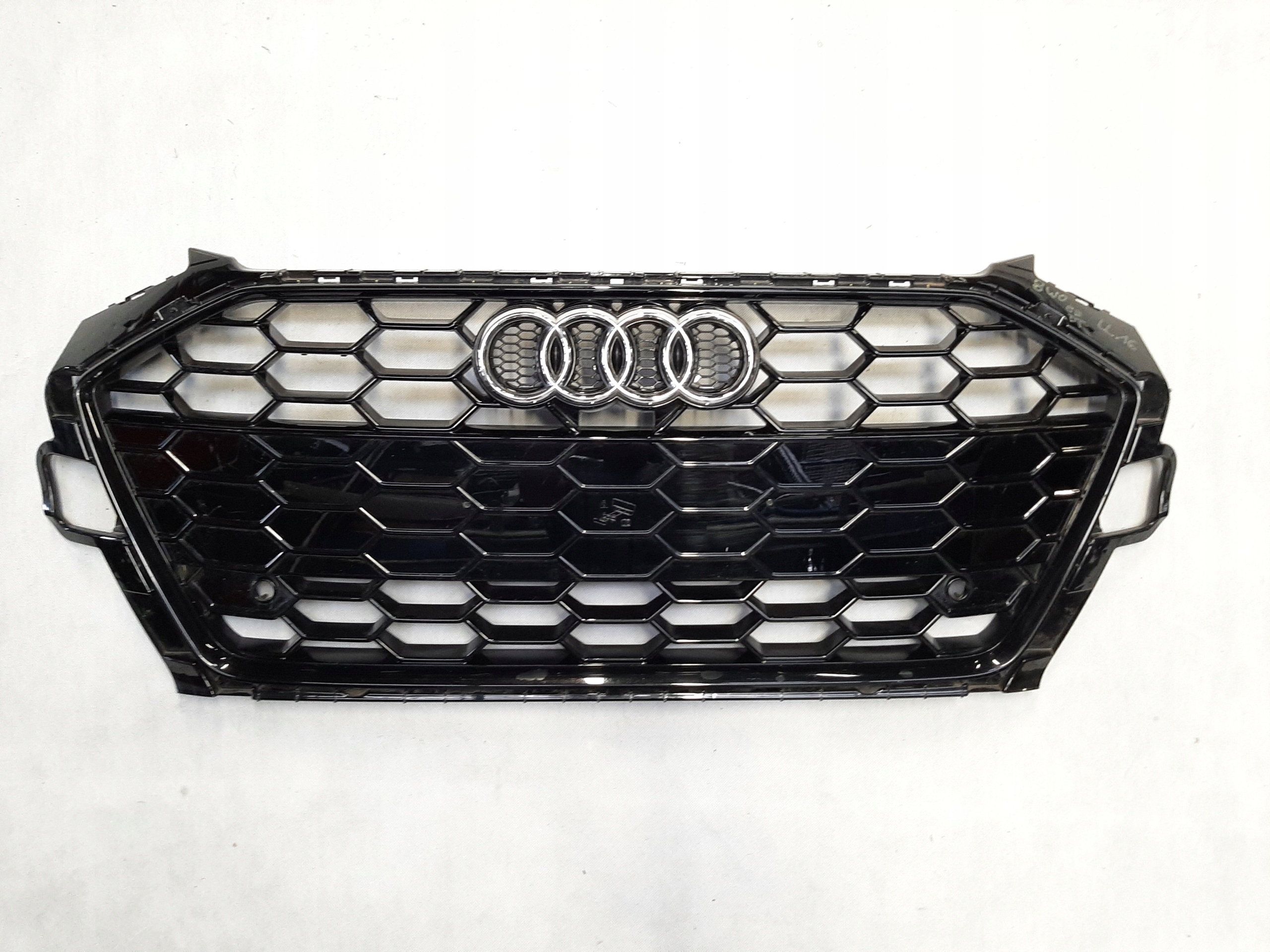 Audi A4 S4 Atrapa Chłodnicy Grill 8W0853651EB 8W0853651DT