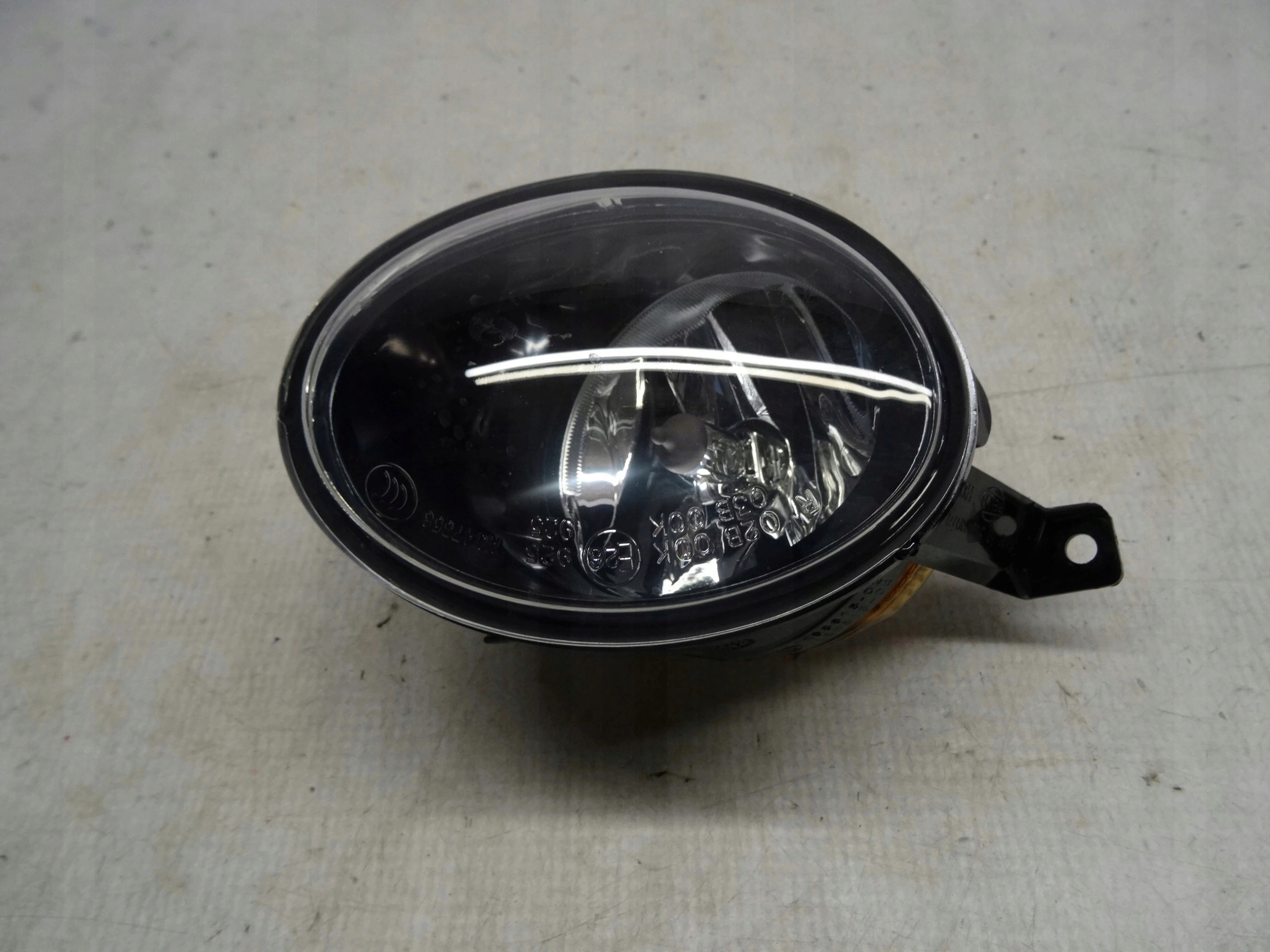 VW GOLF 6 HALOGEN PRAWY NOWY 5K0941700F hella