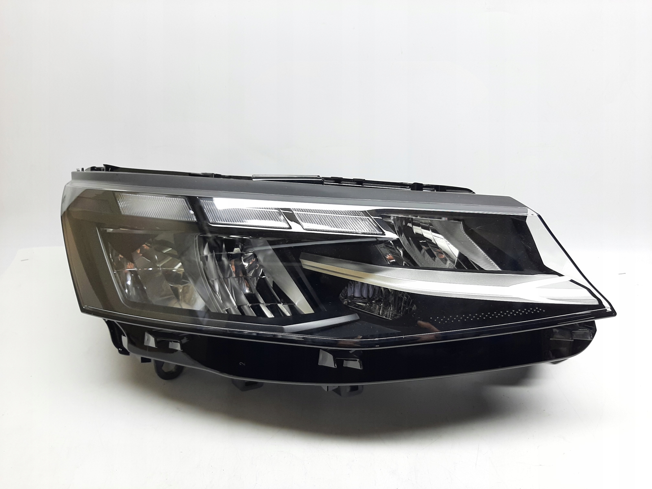 VW T7 Reflektor Lampa Led Nowa PRAWA 7T1941036A