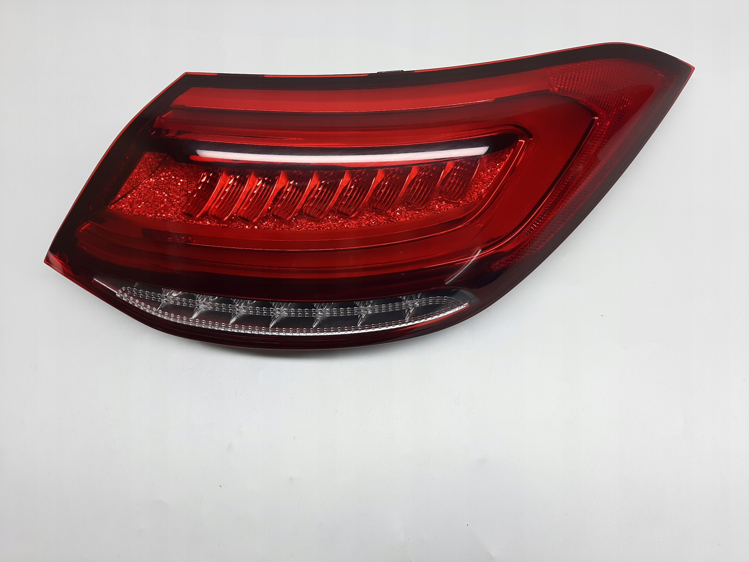 Mercedes CLS 257 (2018-2023r.) Lampa tył prawa LED A2579063100 NOWA