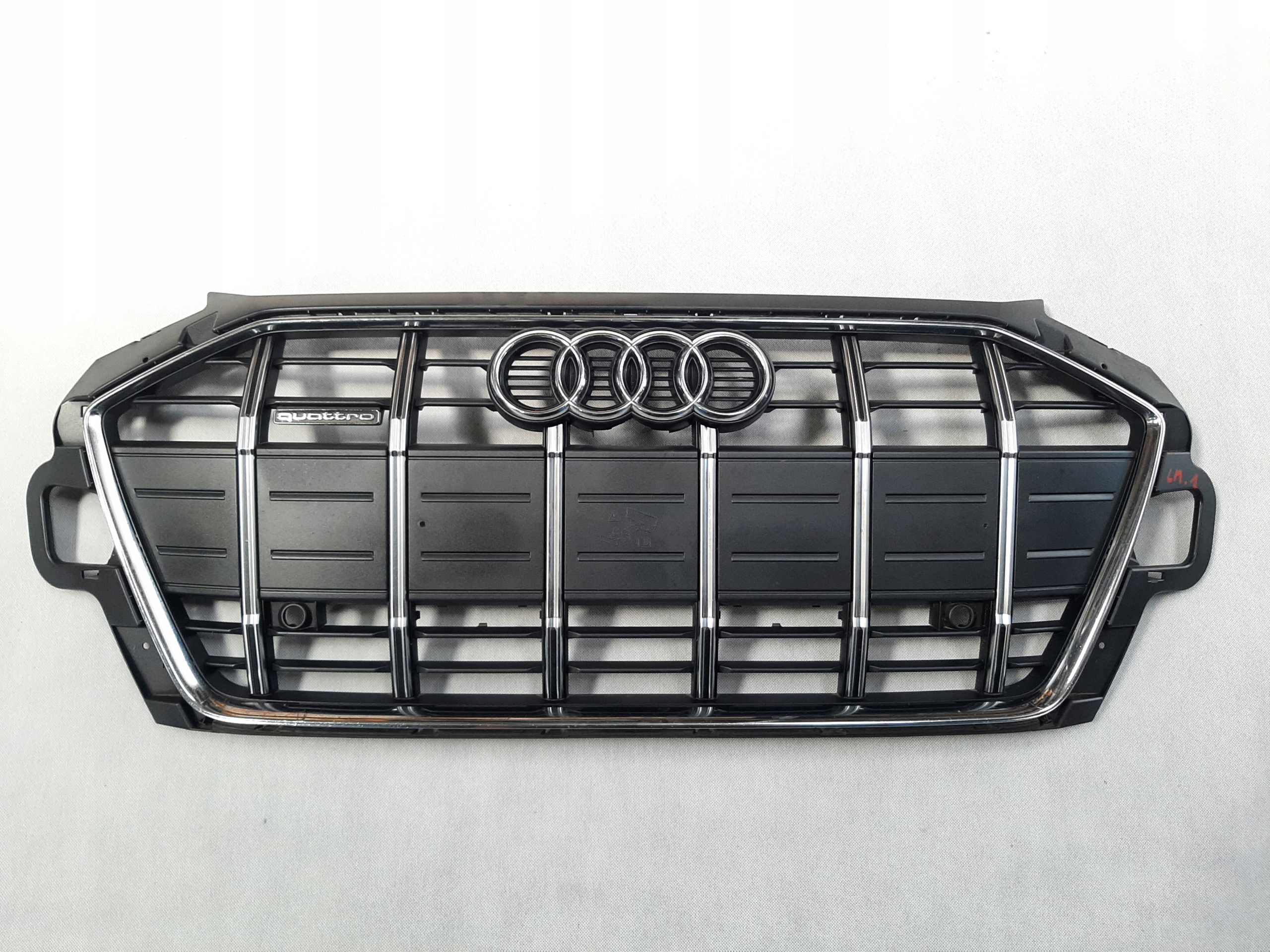 AUDI A4 B9 Allroad Atrapa Grill 8W0853651DP 8W0853651DR