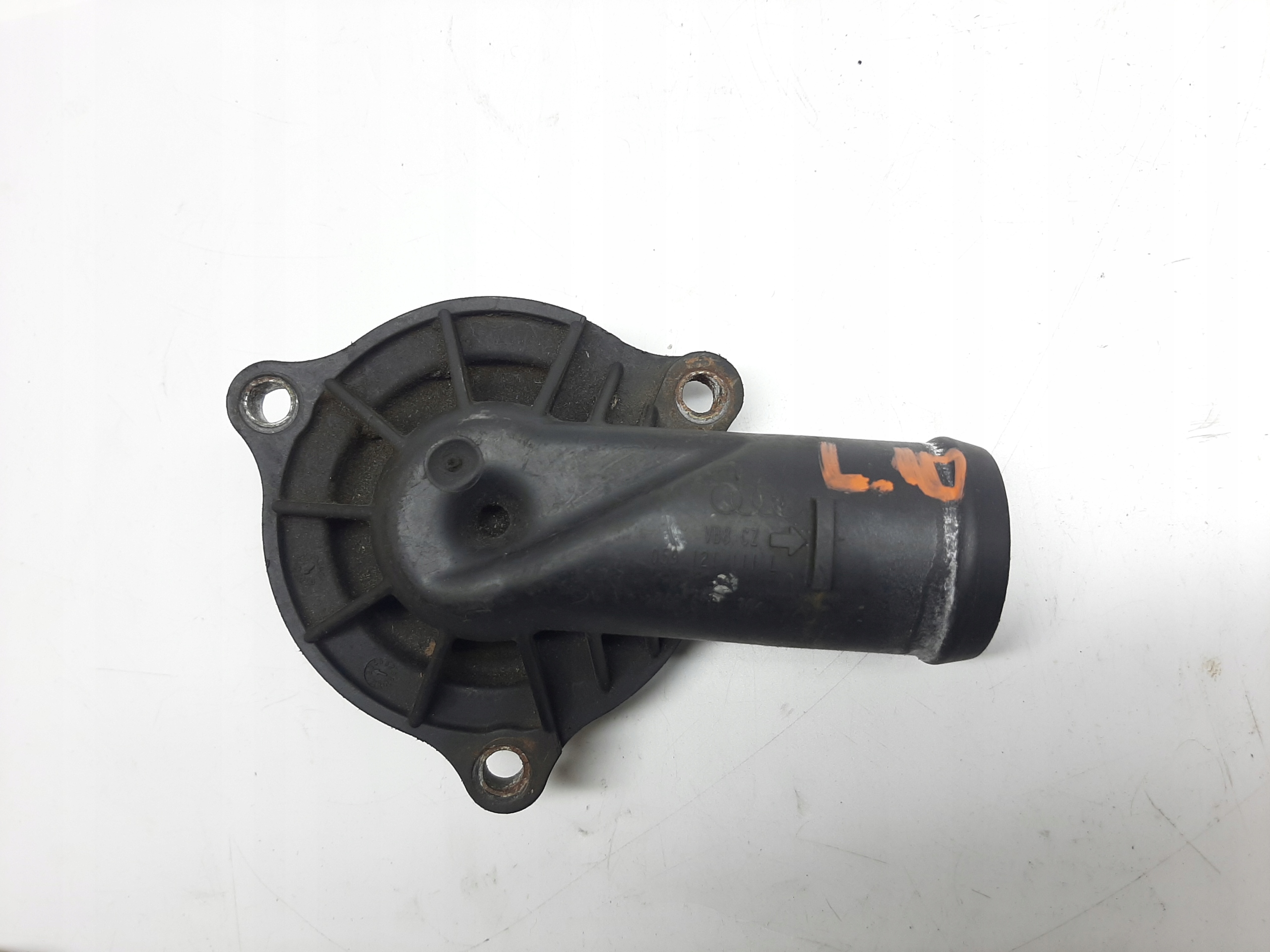 AUDI VOLKSWAGEN 2.7 TDI 3.0 TDI OBUDOWA TERMOSTATU TERMOSTAT 059121111L