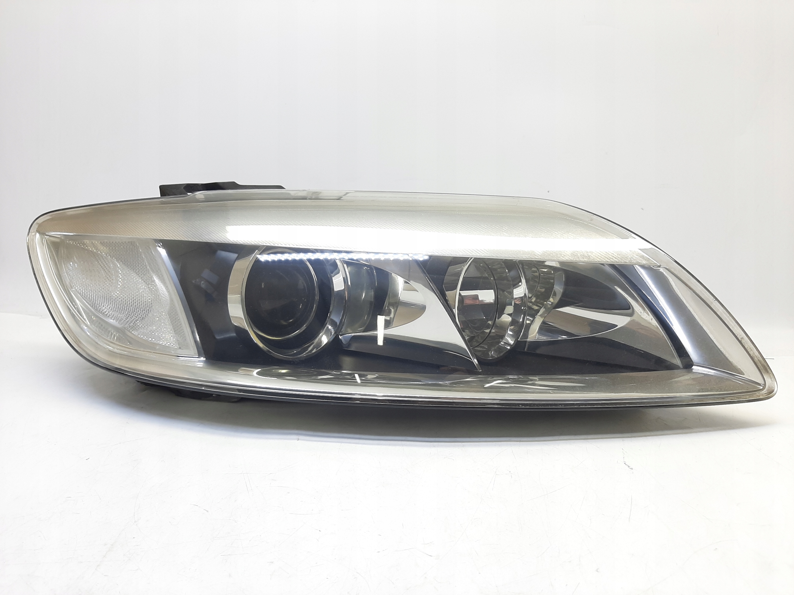 Audi Q7 4L (2006-2010r.) Reflektor Lampa Xenon Prawa 4L0941004A