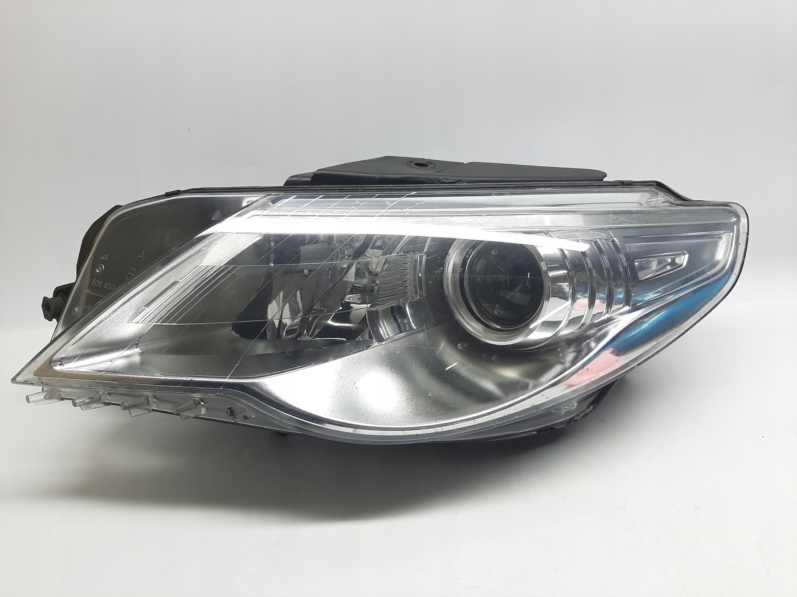 VW Passat CC Reflektor Lampa Led LEWA 3C8941751C