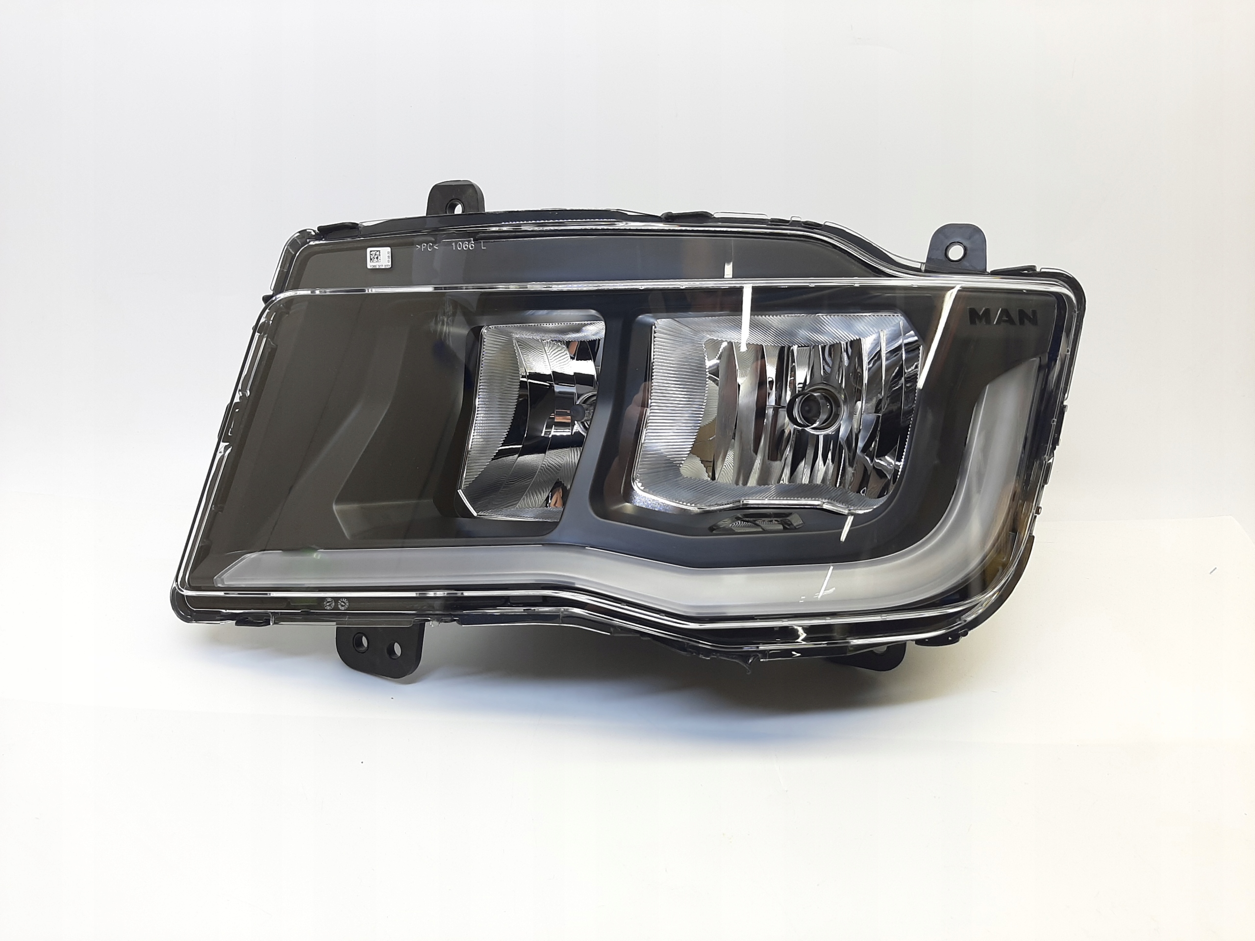 MAN TGX II 2020- LAMPA REFLEKTOR LED LEWY PRZÓD 81.25101-6735 NOWY