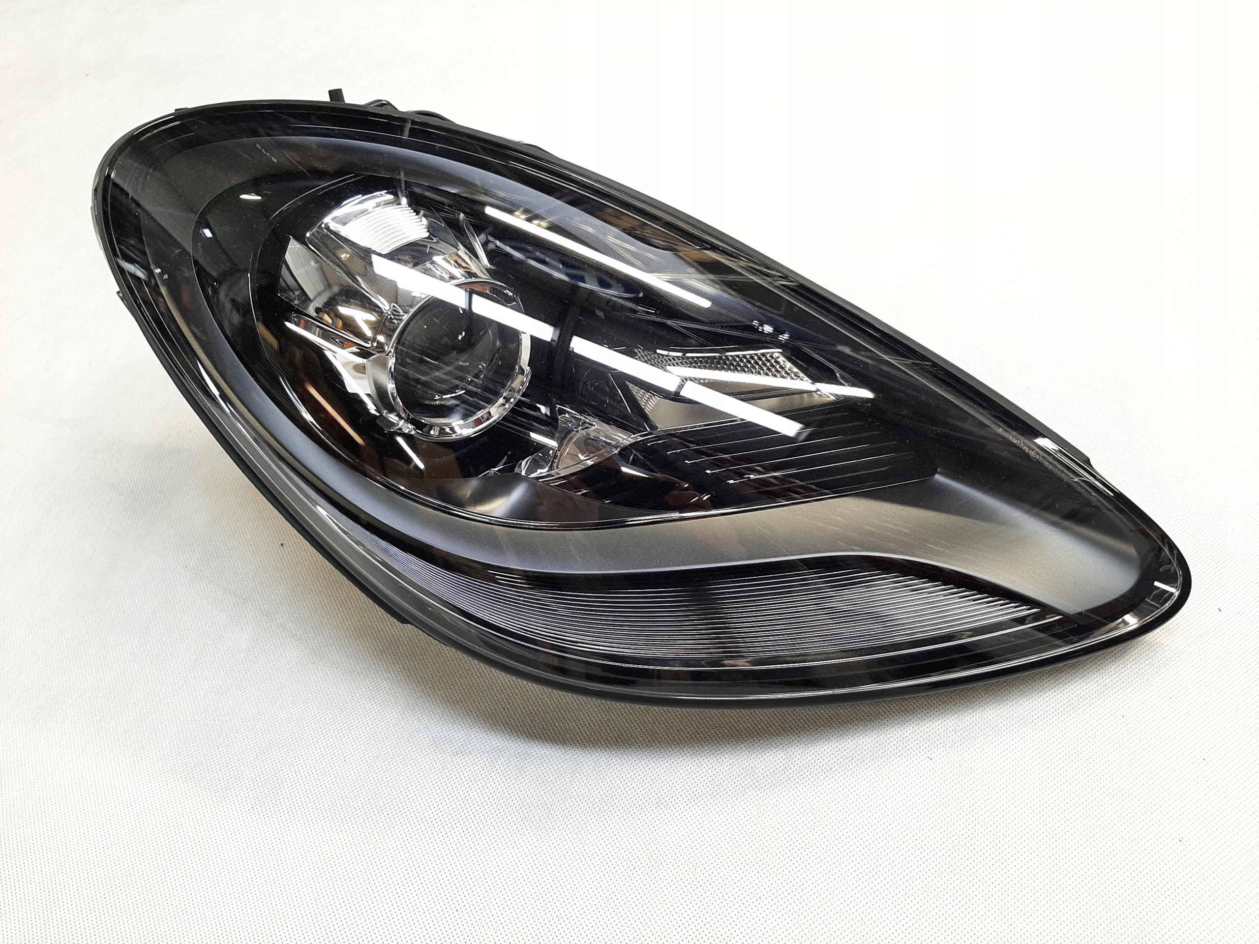 Porsche Boxster Lampa Reflektor PRAWY NOWY 982941010C