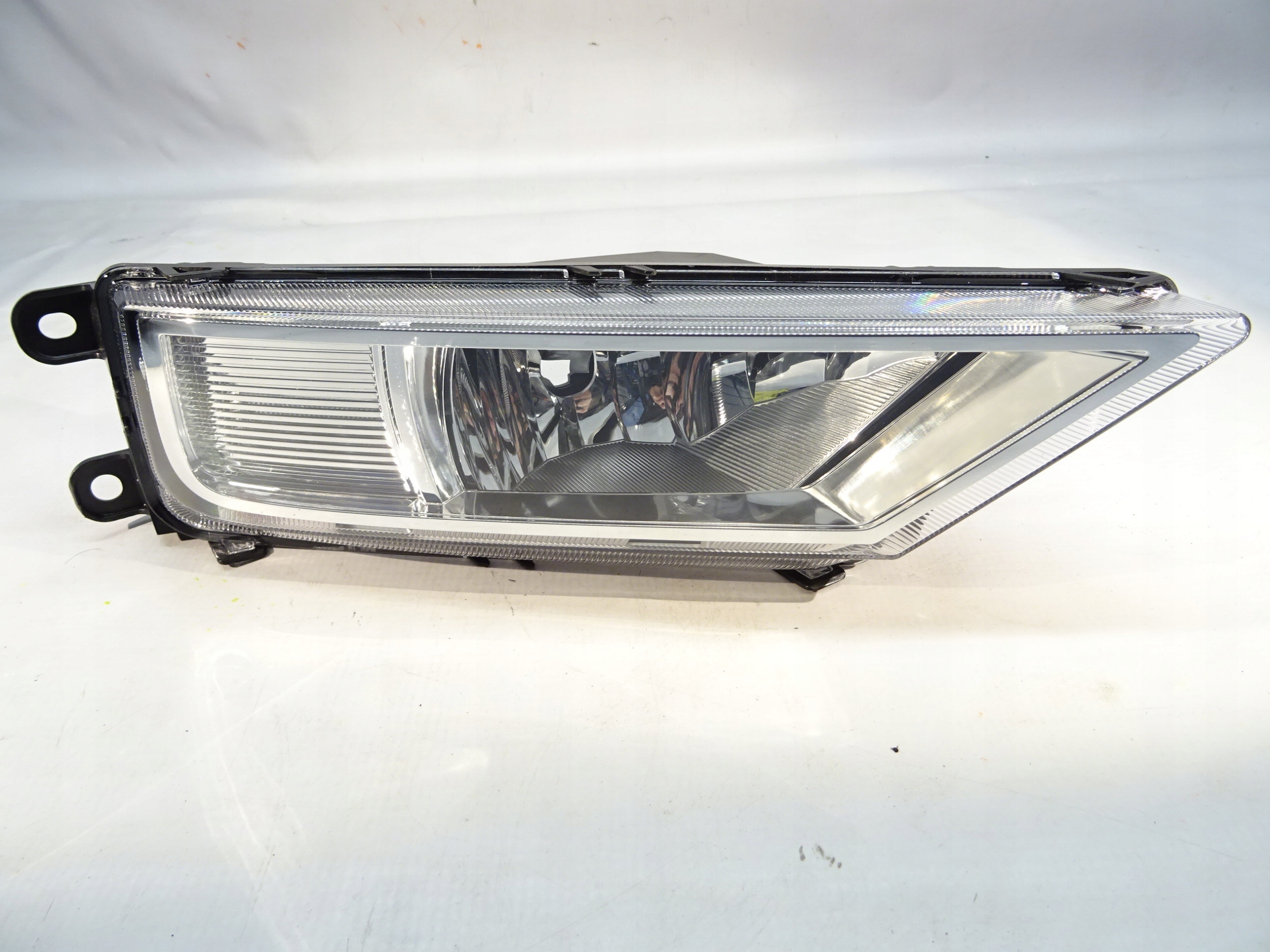 VW TIGUAN II 2015/2019 HALOGEN PRAWY 5NA941700 NOWY ORYGINAŁ