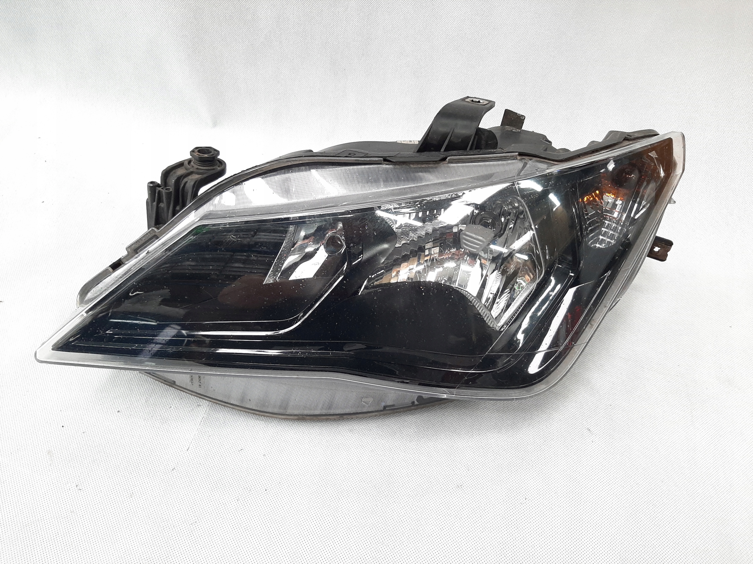 Seat Ibiza Reflektor Lampa Przednia Lewa Valeo Anglik 6J2941033H