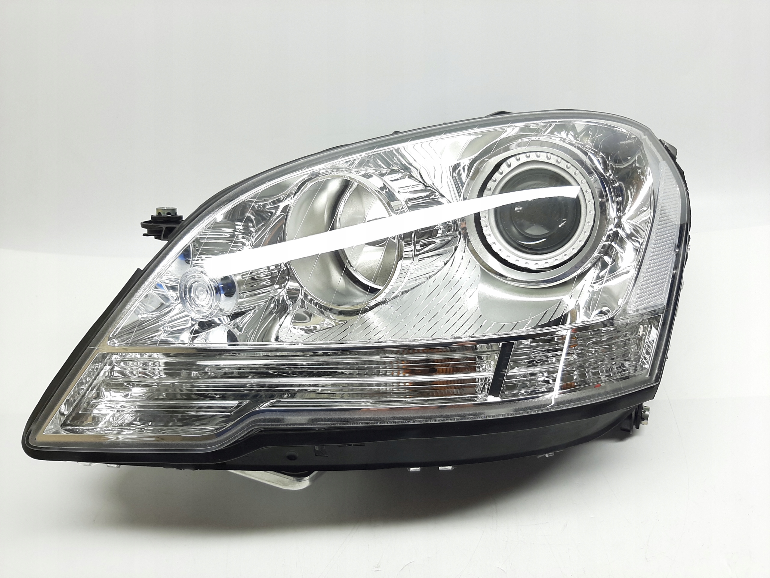 Mercedes ML W164 Reflektor Lampa Lewa Hella A1648203159