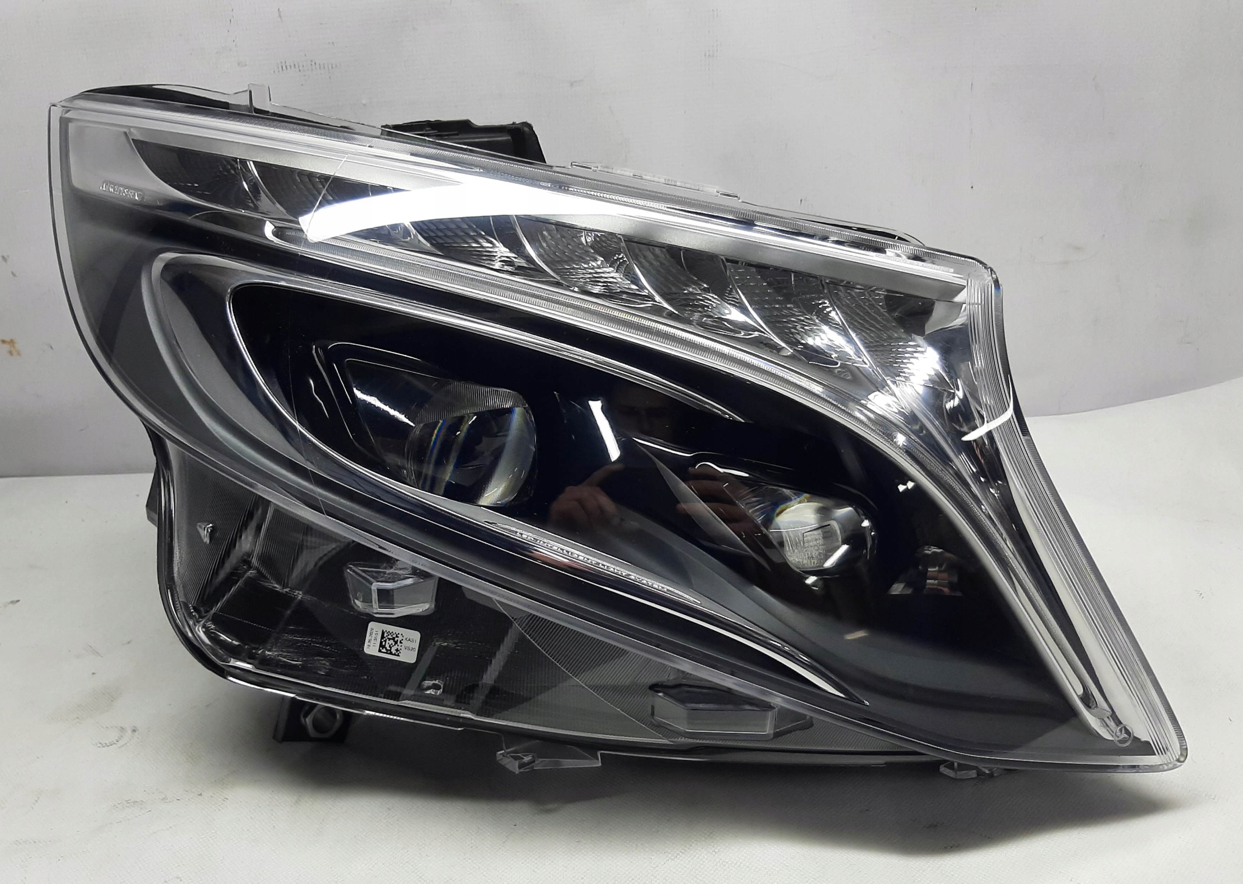 Mercedes Vito V klasa Reflektor LED A4479065300