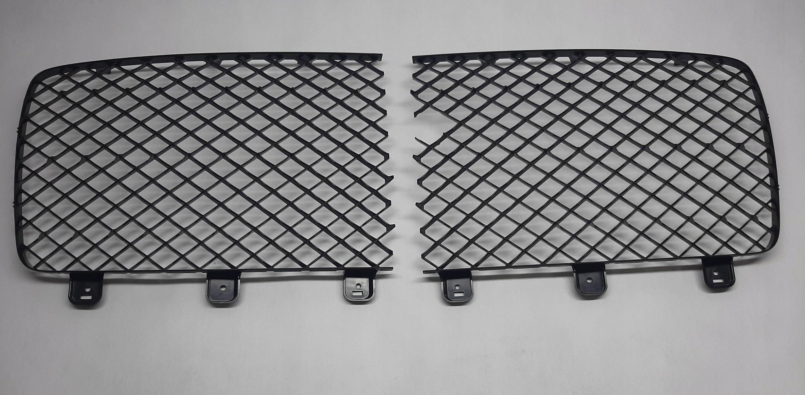 Bentley Bentayga Grill Atrapa 36A853683 36A853684