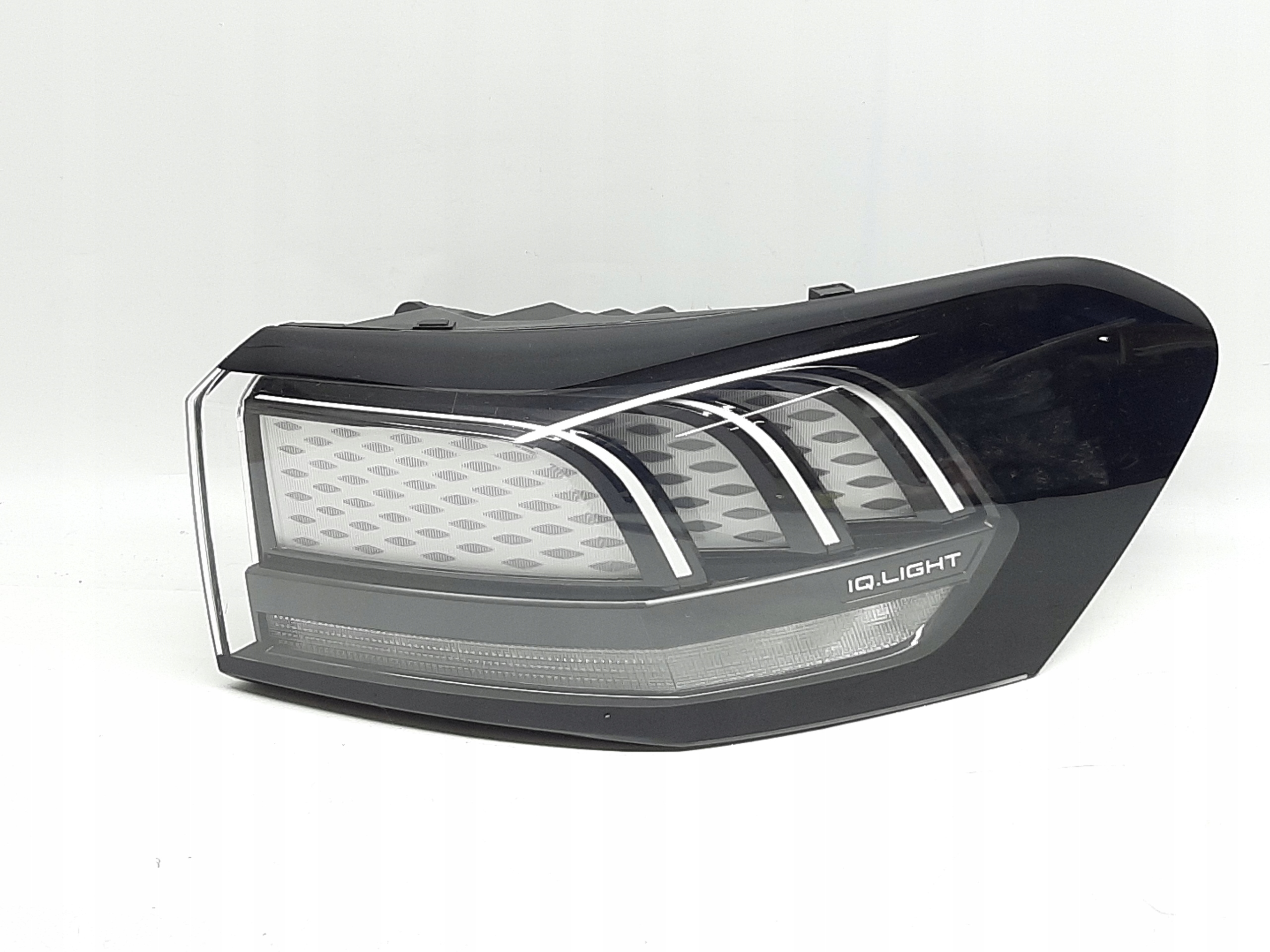 Volkswagen ID.7 Lampa LED IQ Light Prawy Tył Tylna 14B945208A