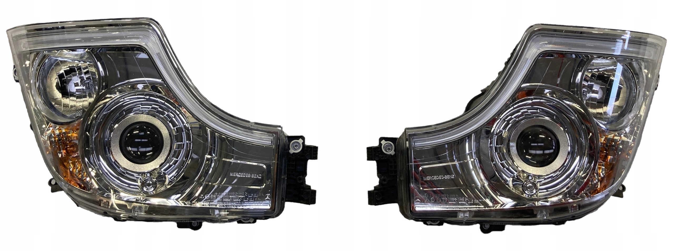 Mercedes Actros Lampy LED A9618205239 A9618205339