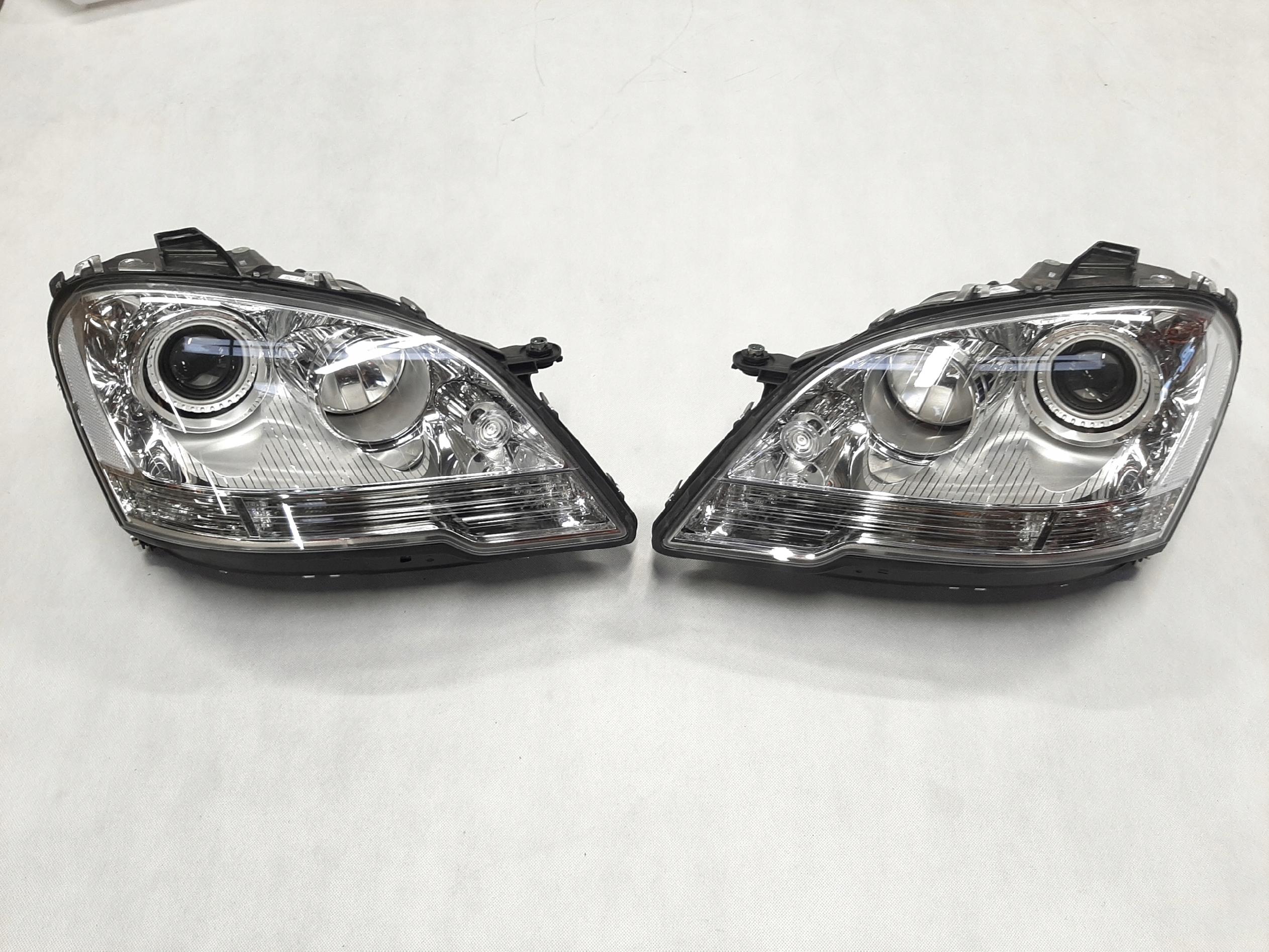 Mercedes ML W164 Lift Reflektor Lampa Xenon KOMPLET A1648207461 A1648207361