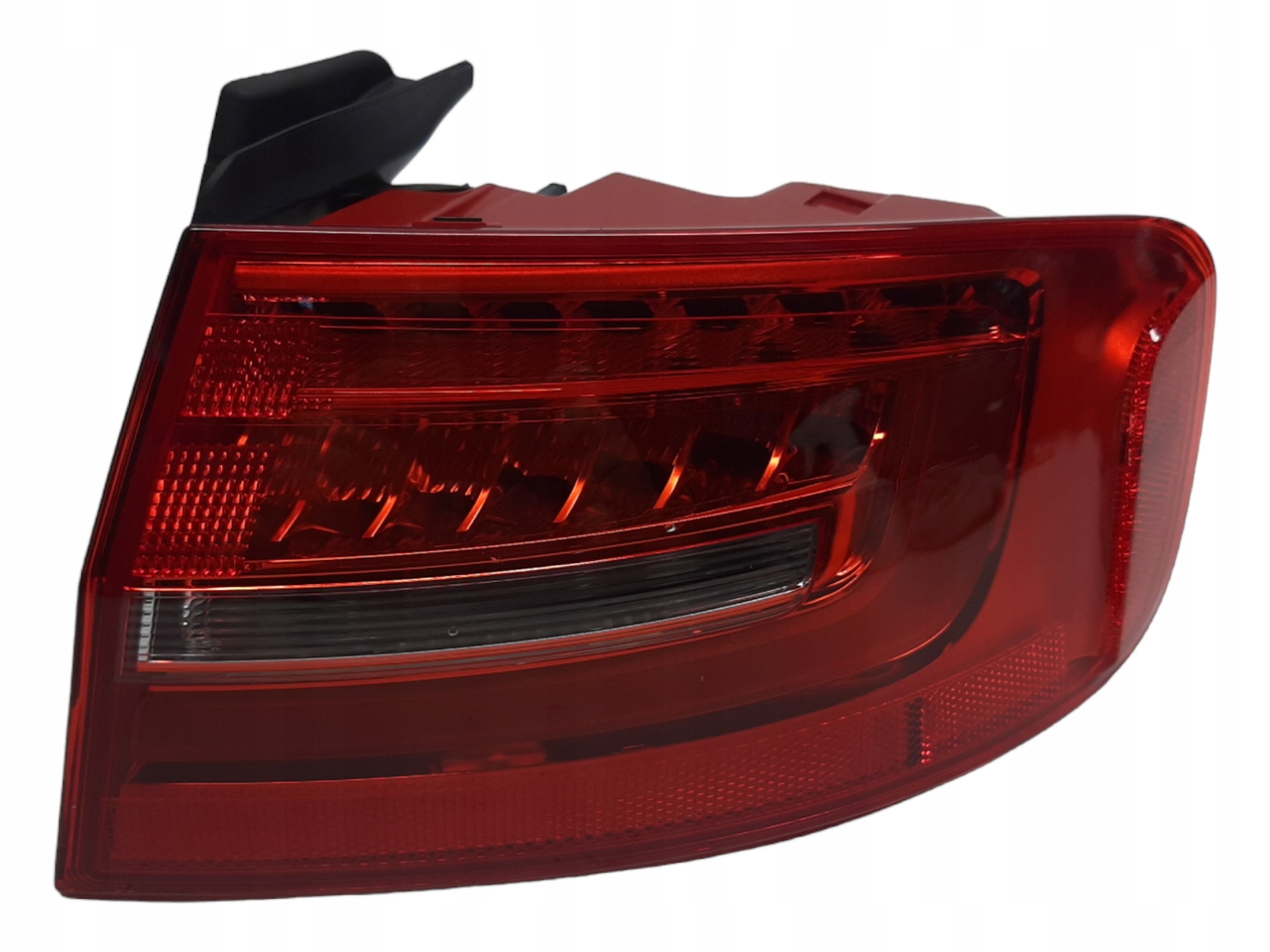 AUDI a4 s4 B8 LIFT LAMPA TYŁ PRAWA ZEWNĘTRZNA 8K5945096AD nowa