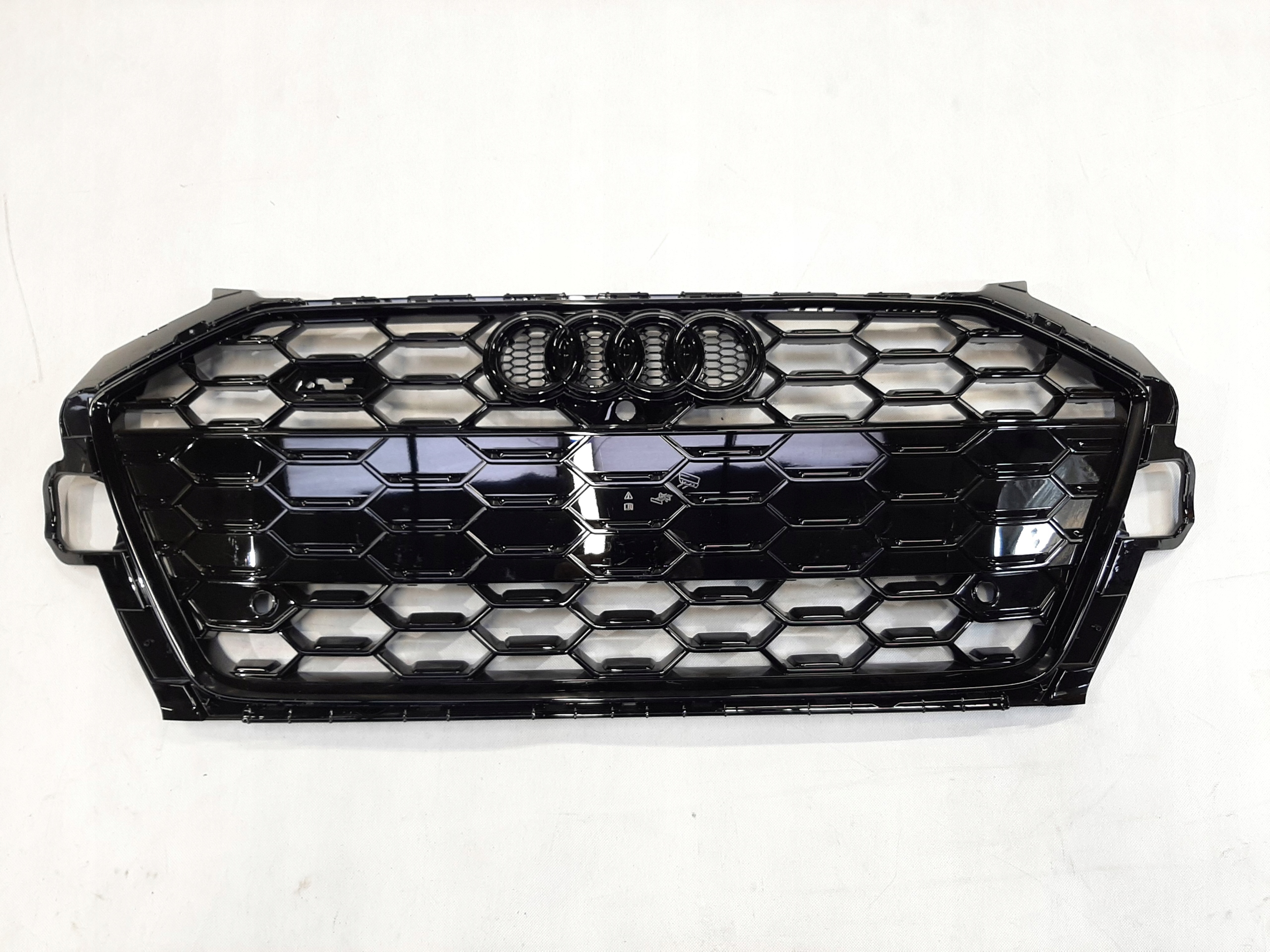 AUDI S4 LIFT B9 8W0853651DM DK GRILL ATRAPA