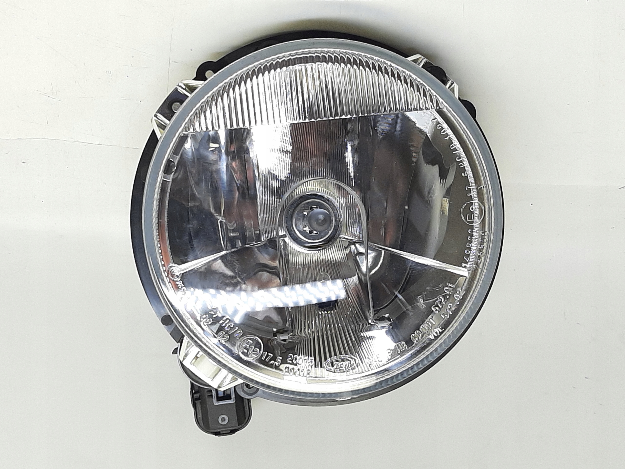 Mercedes G-class W463 Reflektor Lampa A4618205901 NOWA