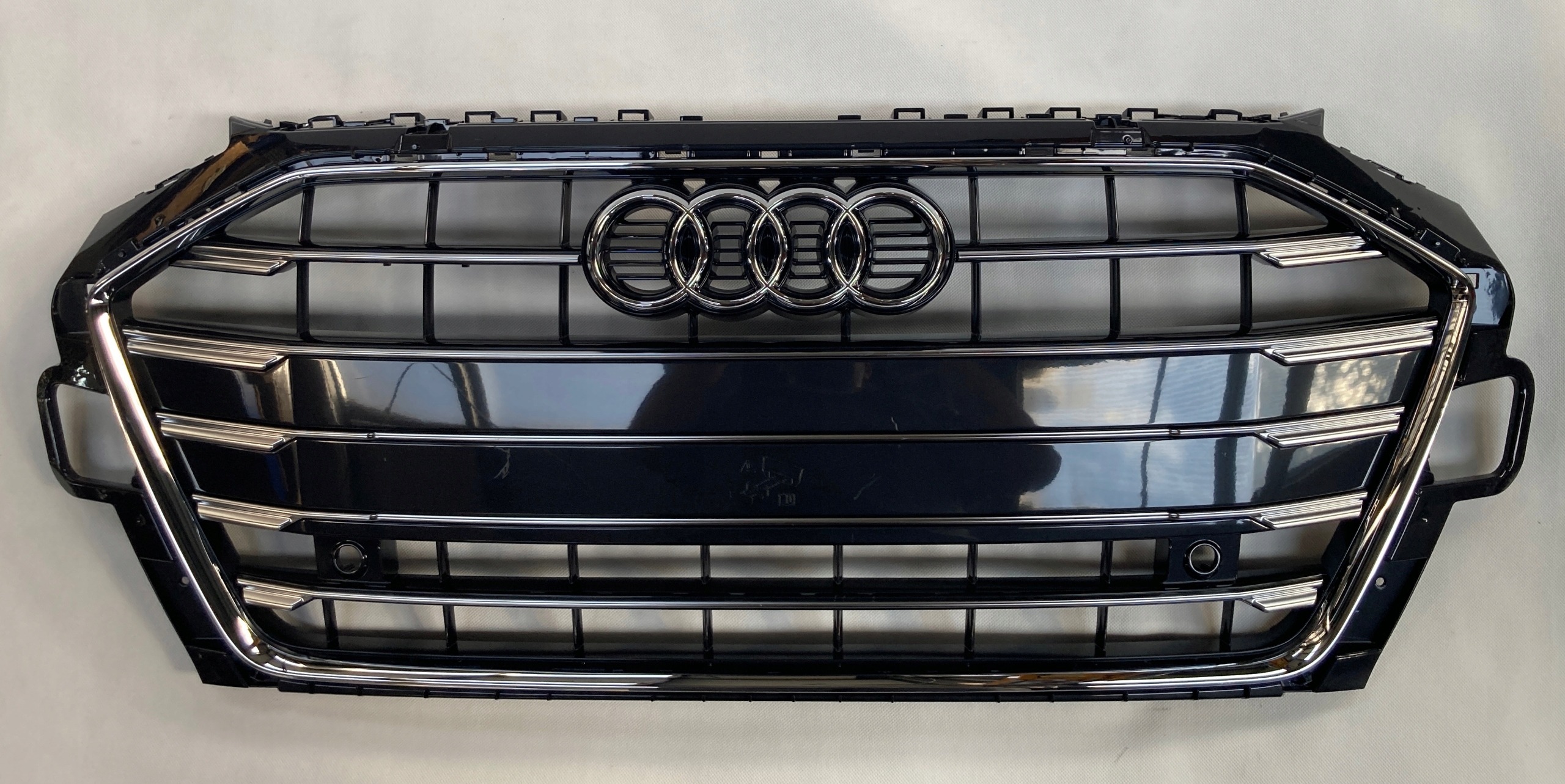 Audi A4 B9 LIFT Atrapa Grill 8W0853651DF DH nowa oryginał idealna