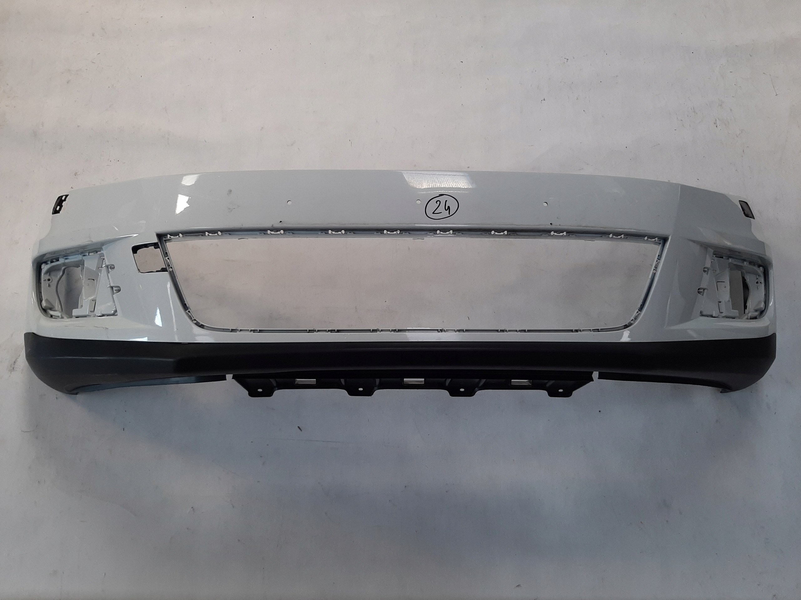 VW TIGUAN lift 5N0807221K zderzak przedni przód