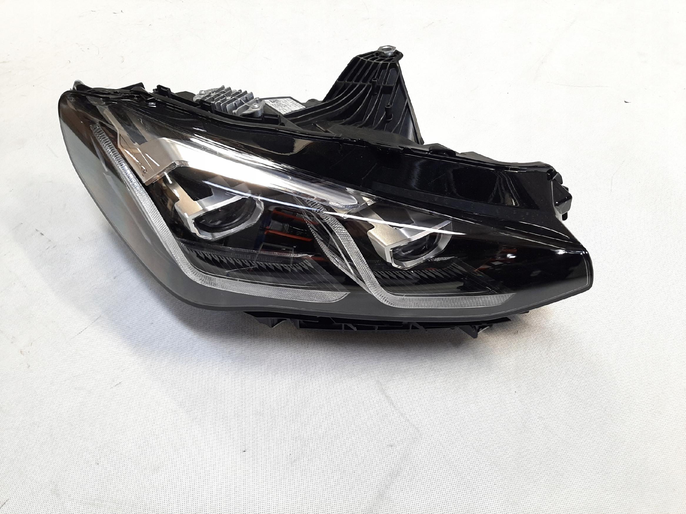 BMW 2 U06 Active Tourer Lampa Reflektor PRAWA NOWA 5A42248