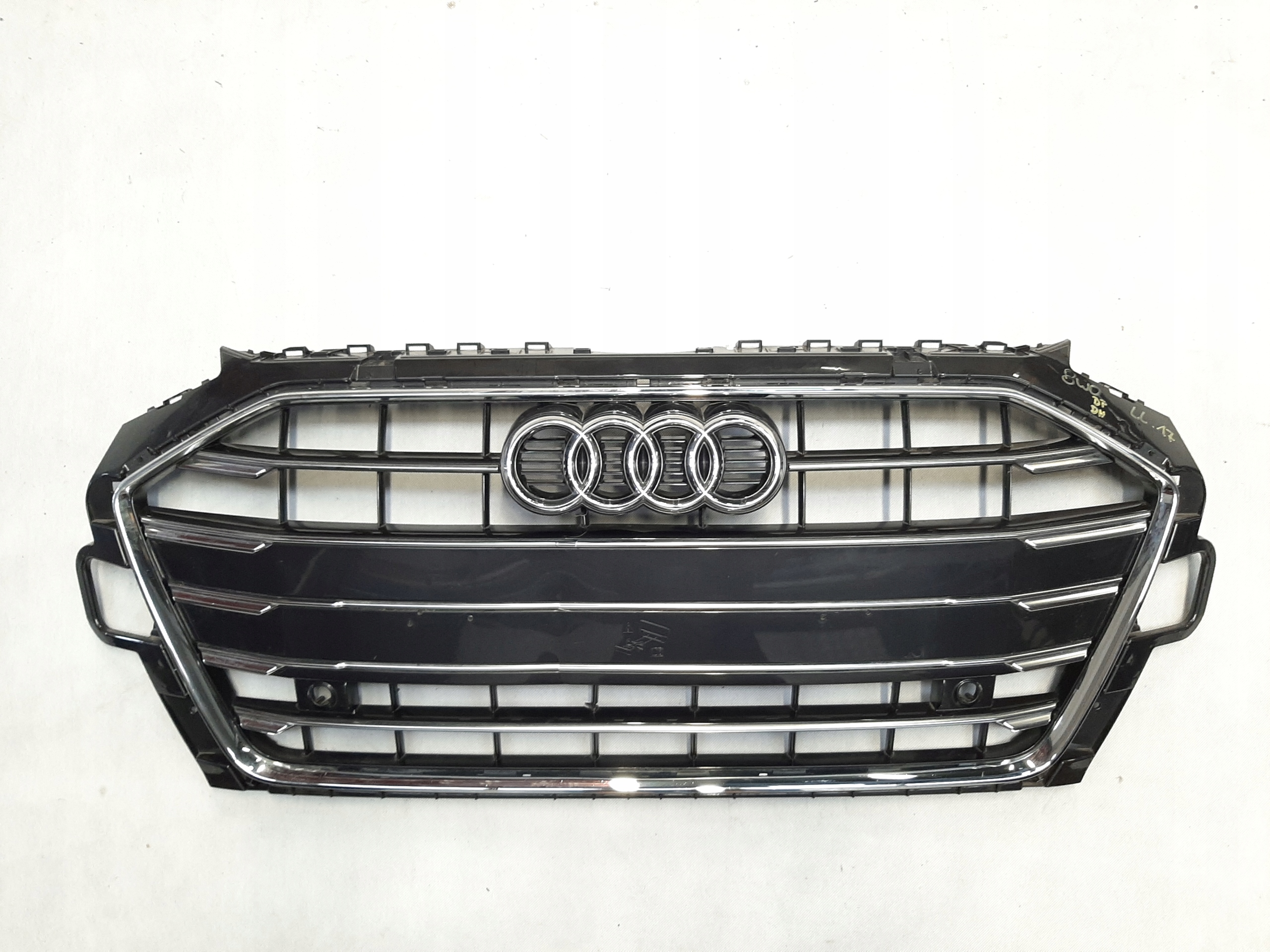 Audi A4 Atrapa Chłodnicy Grill 8W0853651DF 8W0853651DH