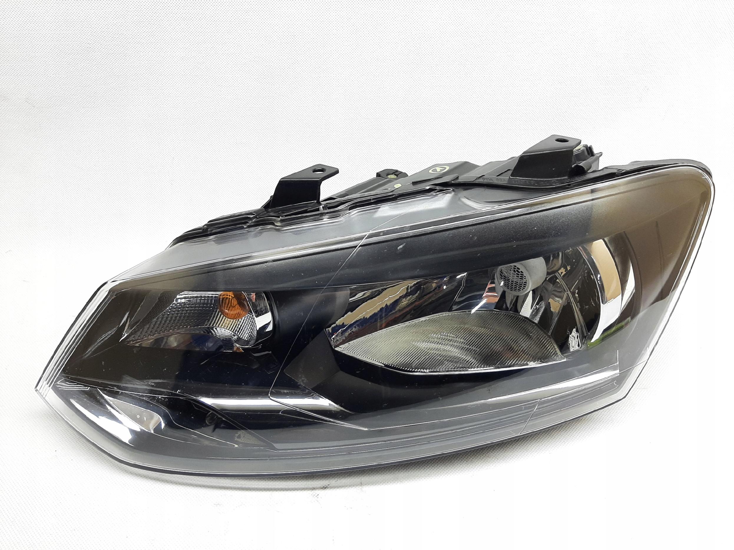 VW Polo 5 V Lampa lewa Reflektor 6R1941015E