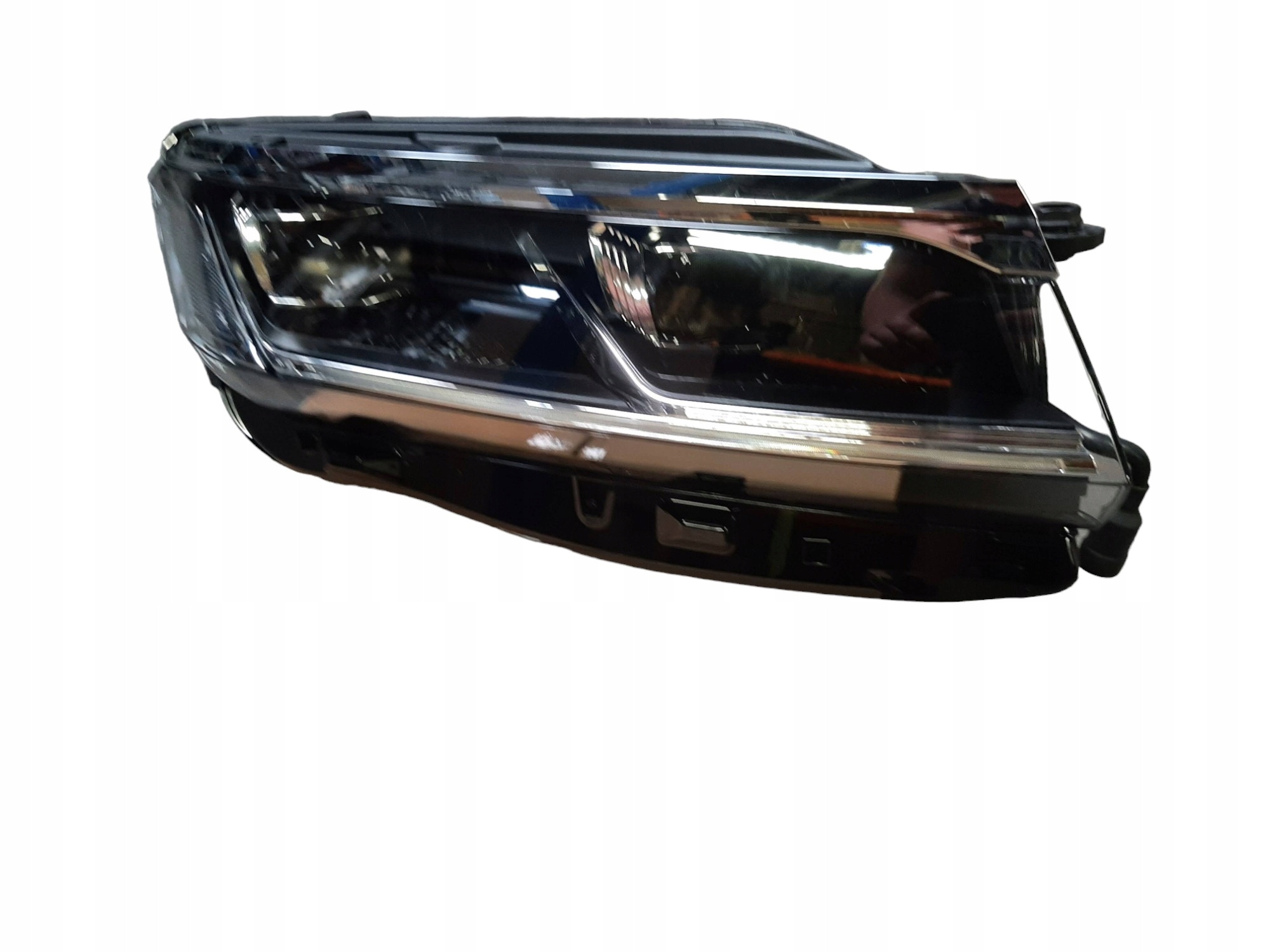 VW TOUAREG 2017+ REFLEKTOR LAMPA PRAWA UK 762941036