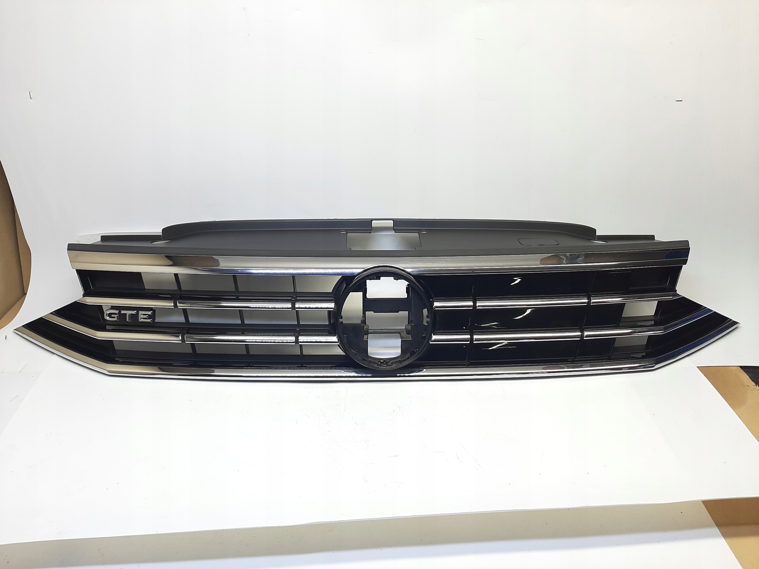 VW Passat B8 GTE Atrapa Grill Nowy 3G0853653P / 3G0853479D