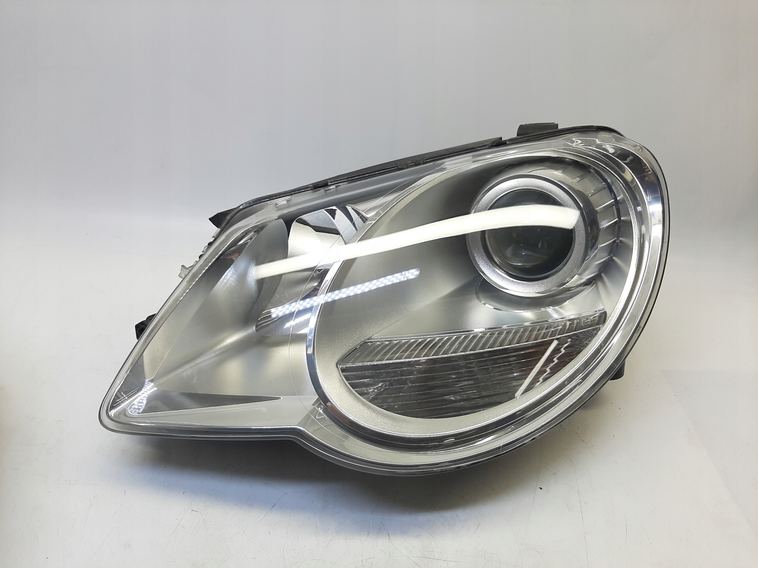 VW Eos Reflektor Lampa LEWA 1Q1941005B