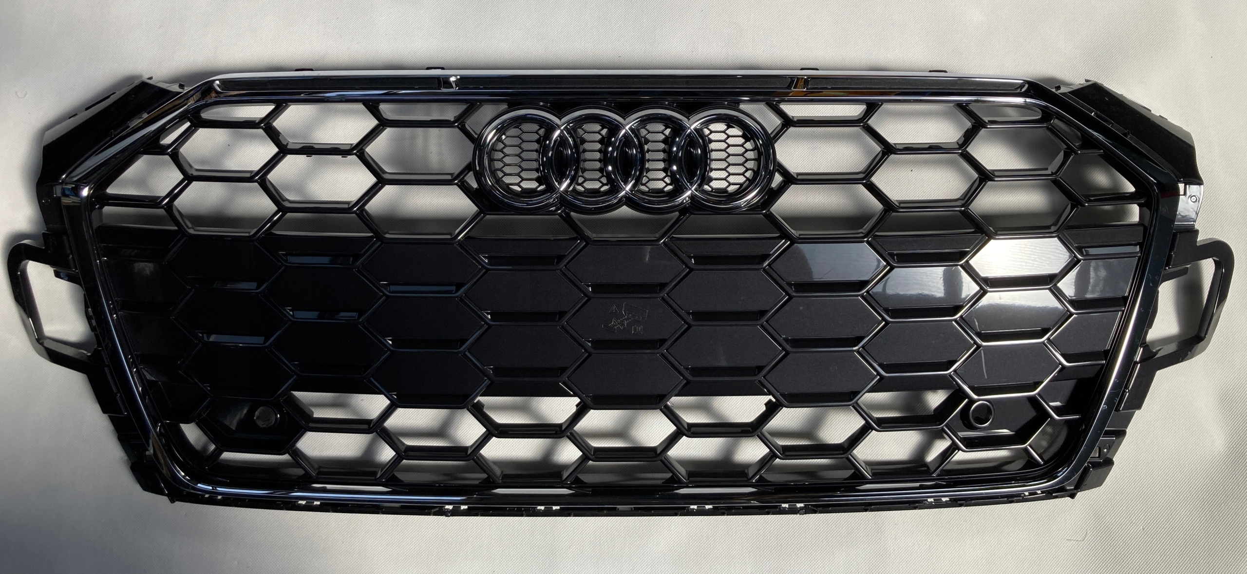 Audi A5 F5 LIFT Atrapa Grill 8W6853651BL BJ NOWA