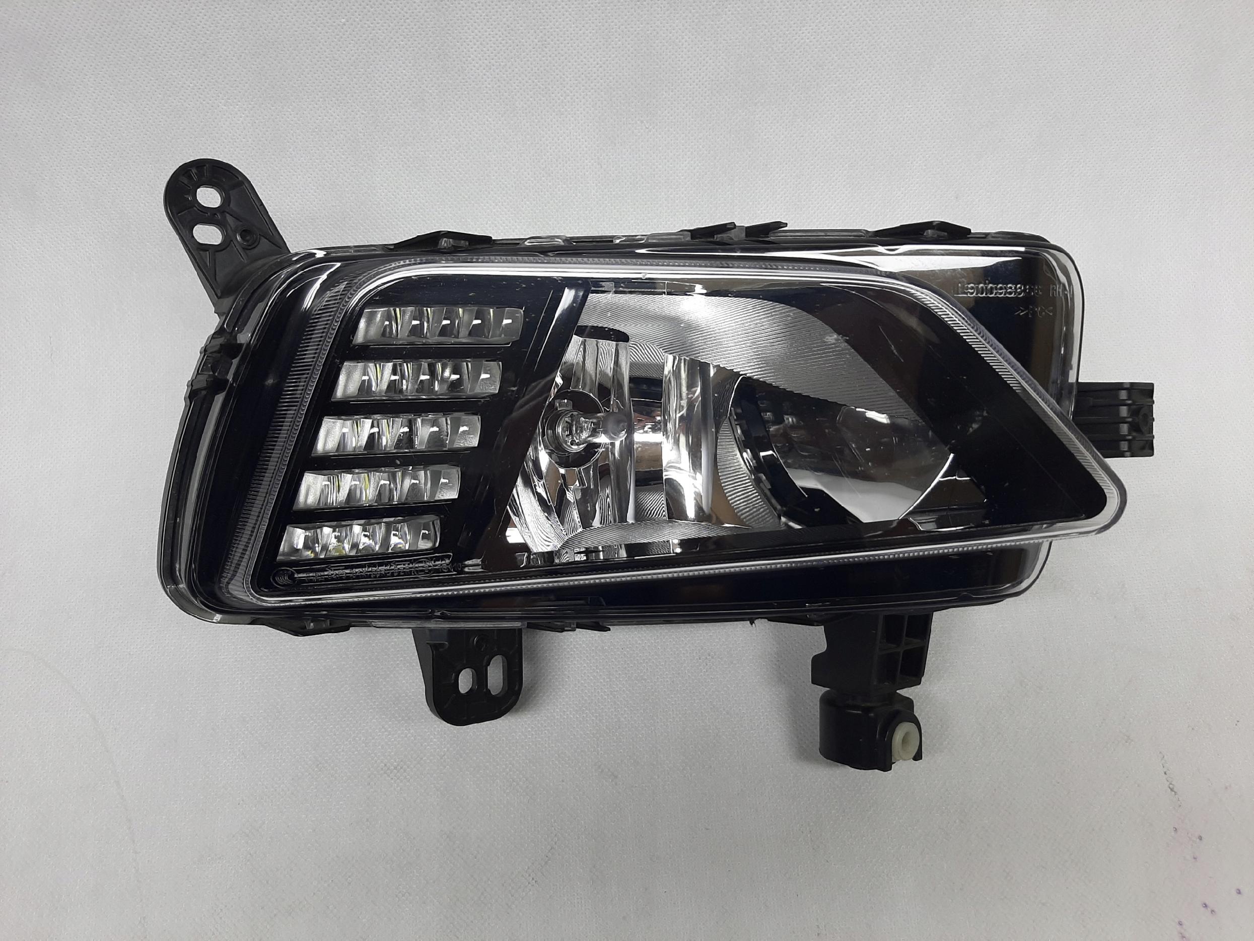 VW Polo 6 Halogen prawy 2G0941662