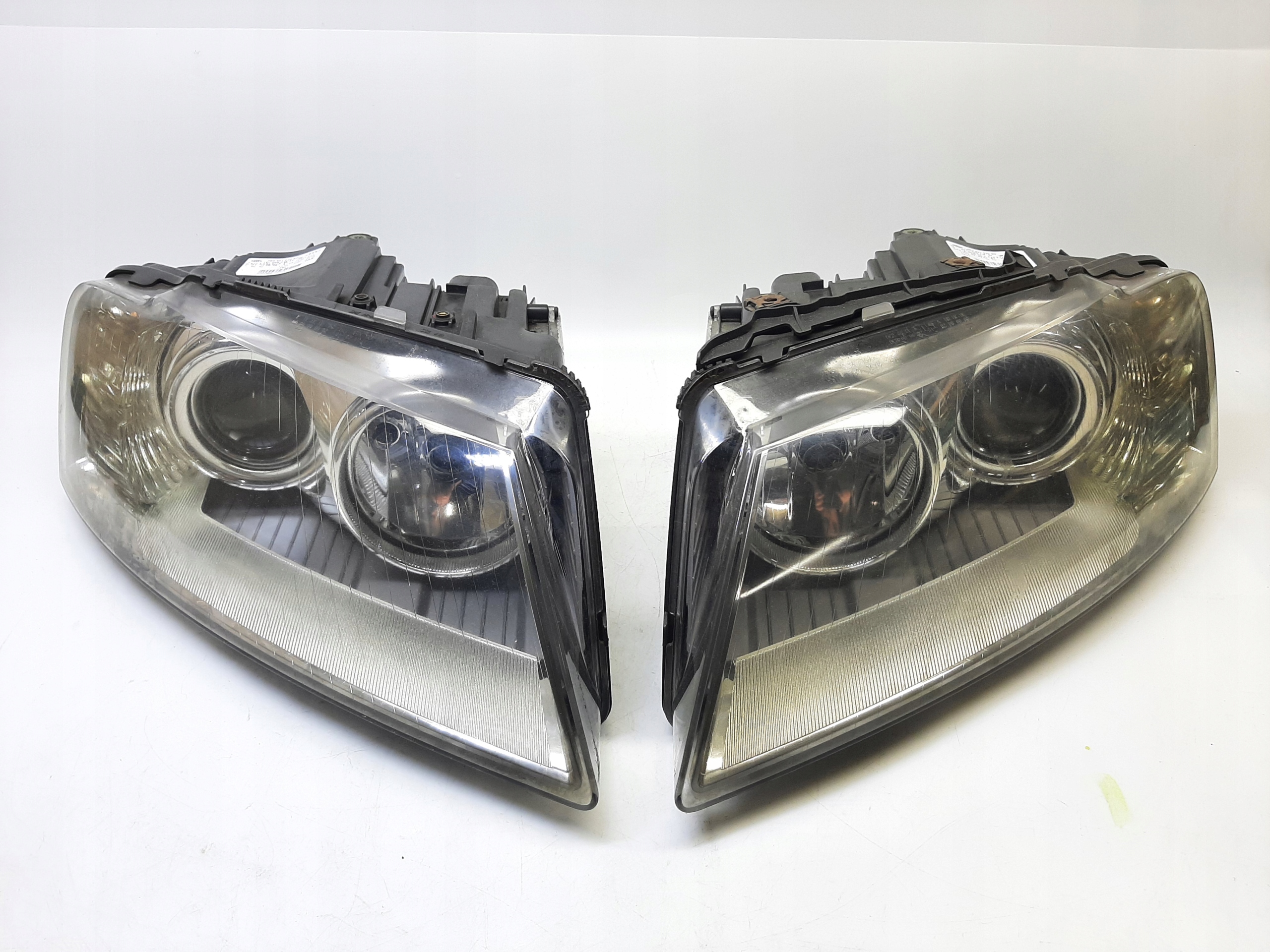 AUDI A8 D3 LIFT KOMPLET REFLEKTORY LAMPY PRAWA LEWA 4E0941030BP 4E0941029BP