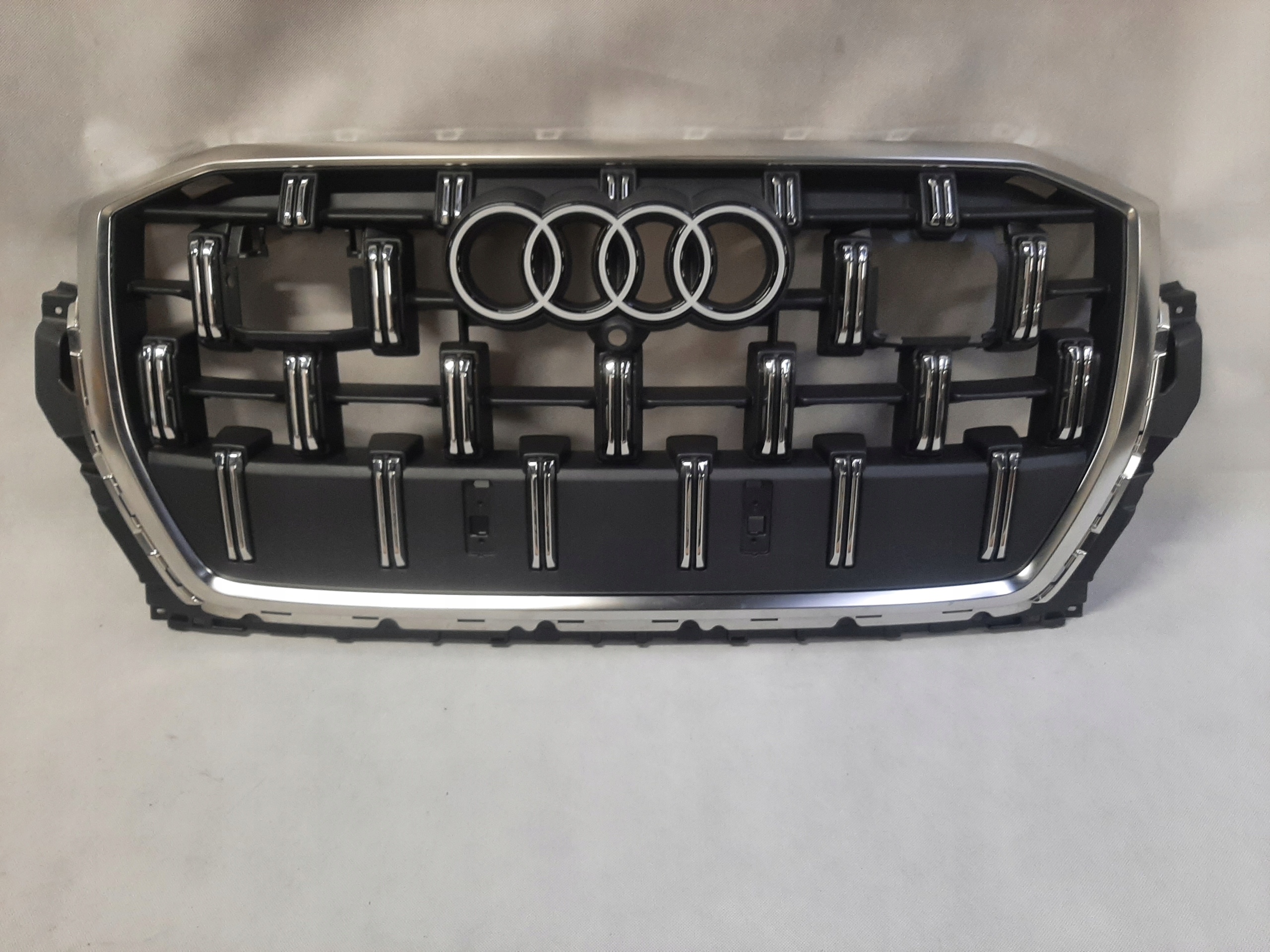 Audi Q7 Lift 2023- Grill Atrapa NOWY 4M0853651BE 4M0853651BJ 4M0853651BK