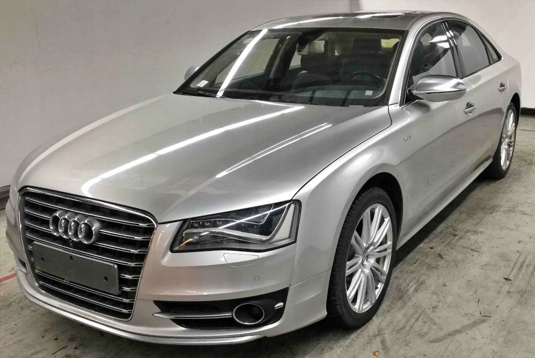 Audi S8 A8 D4 4H Drzwi lewe przód LX7T